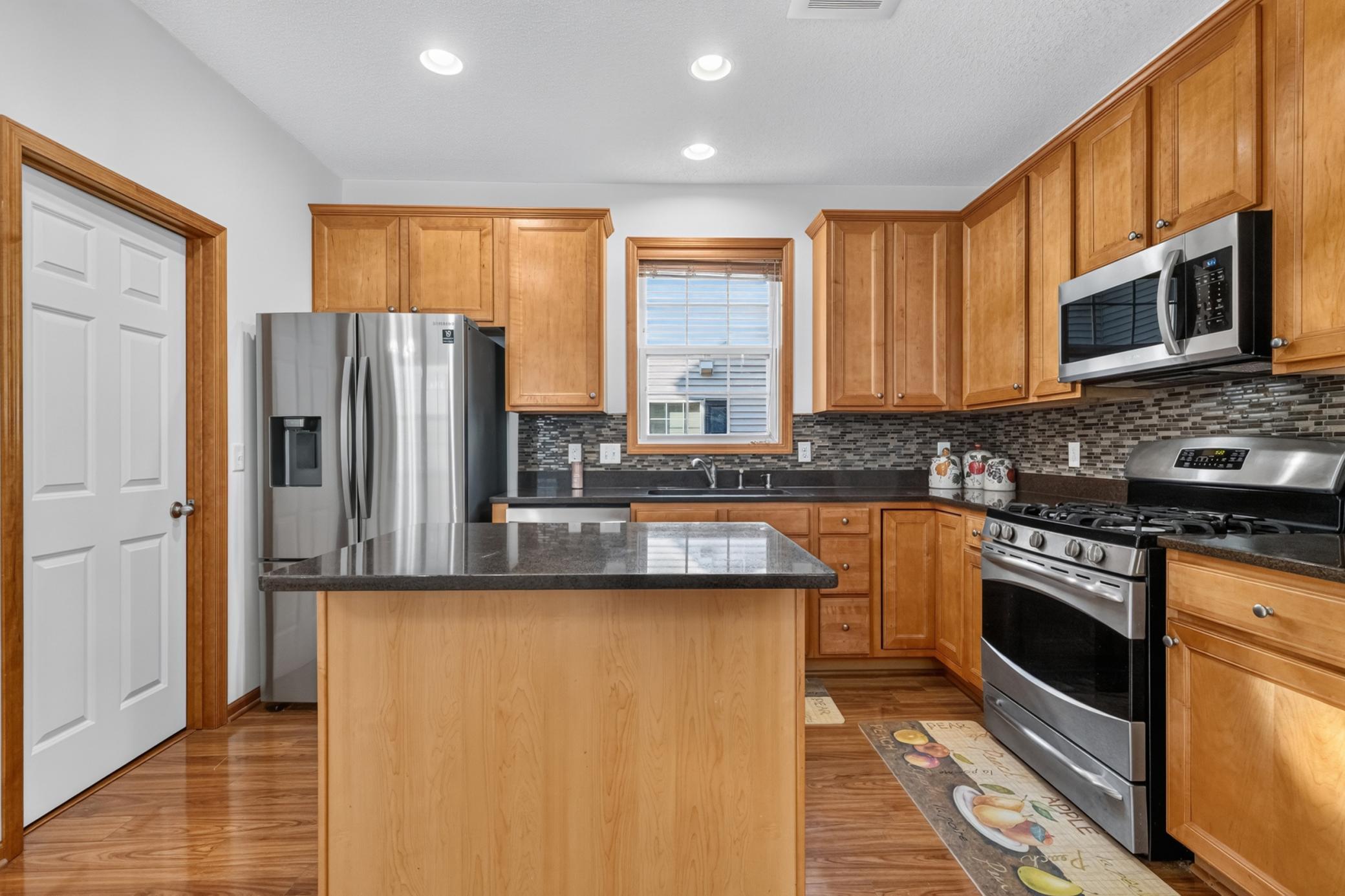 main property photo 8