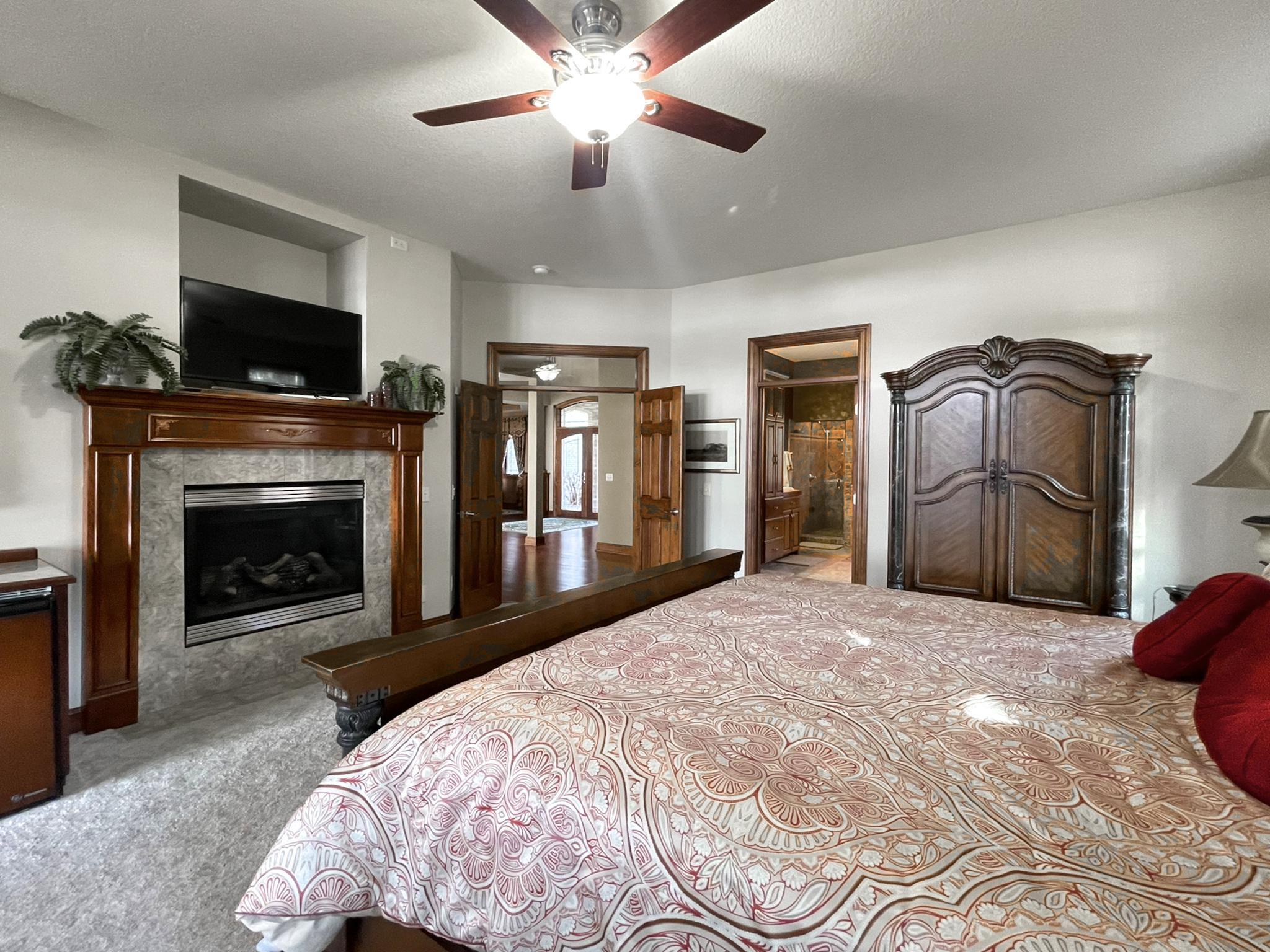 main property photo 15