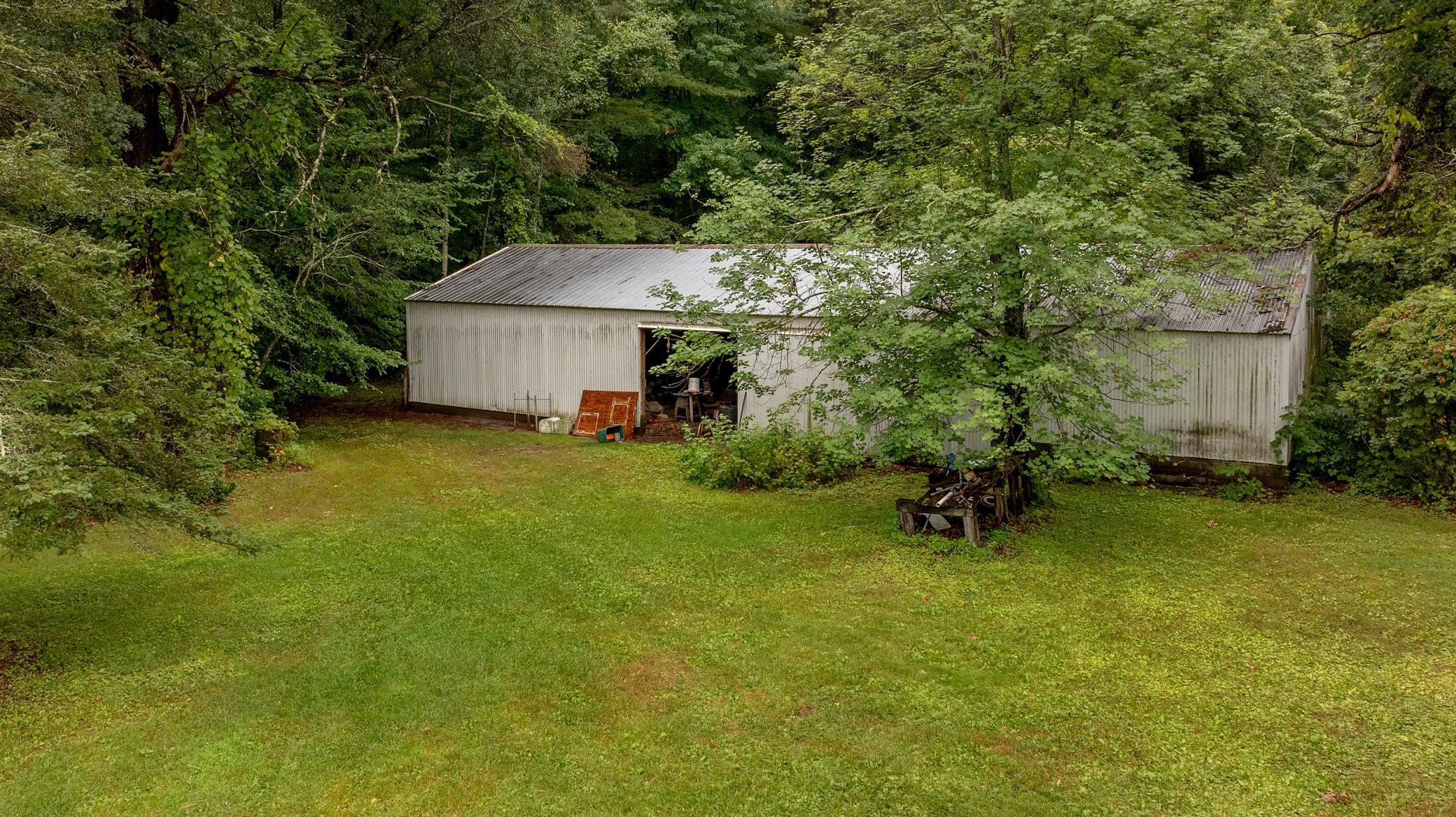 main property photo 37