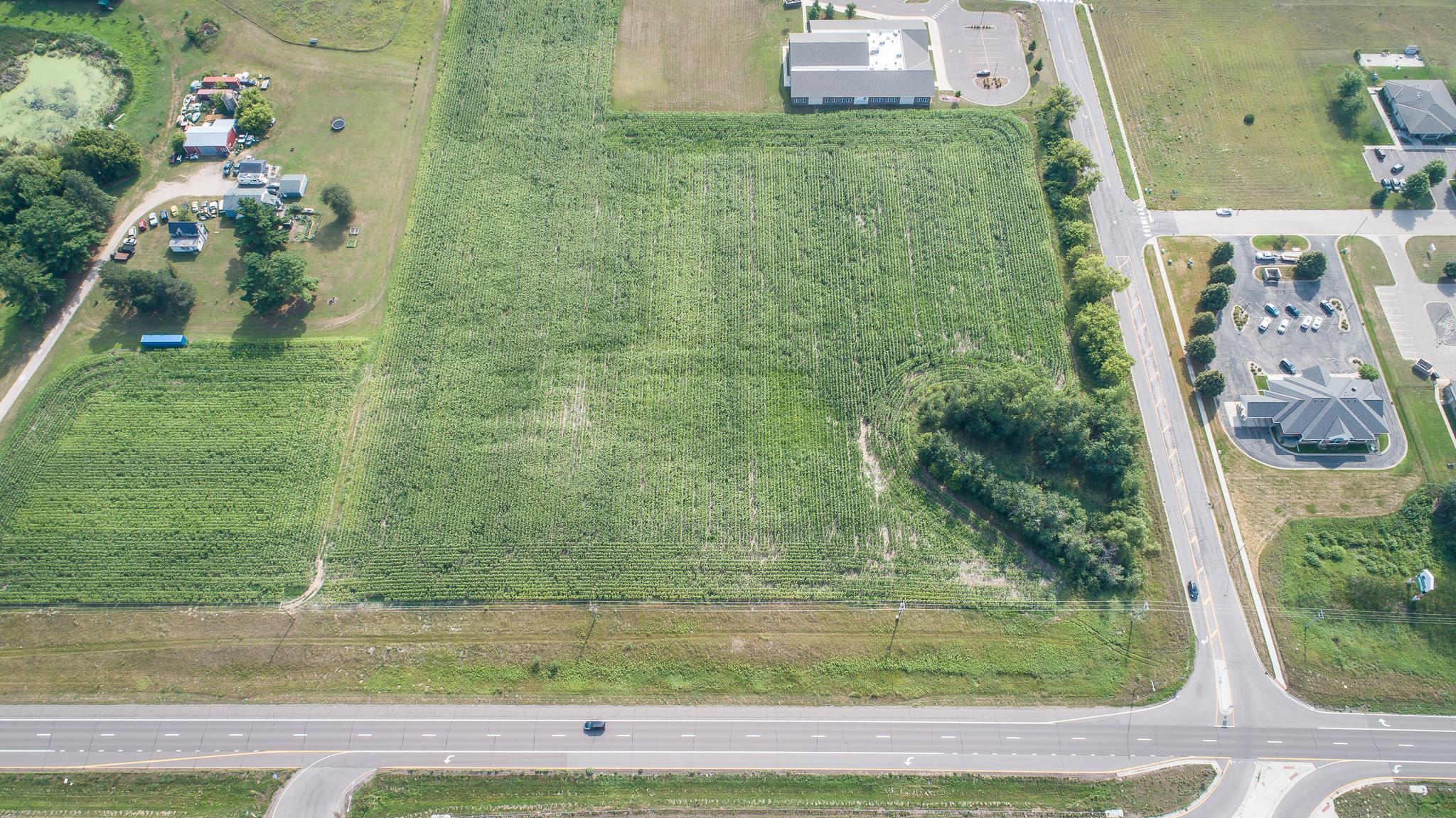main property photo 14