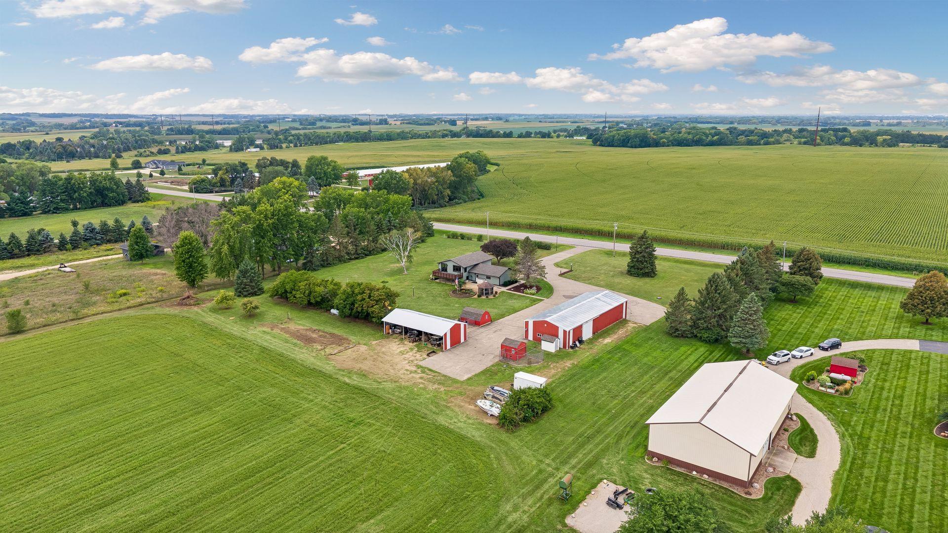 main property photo 40