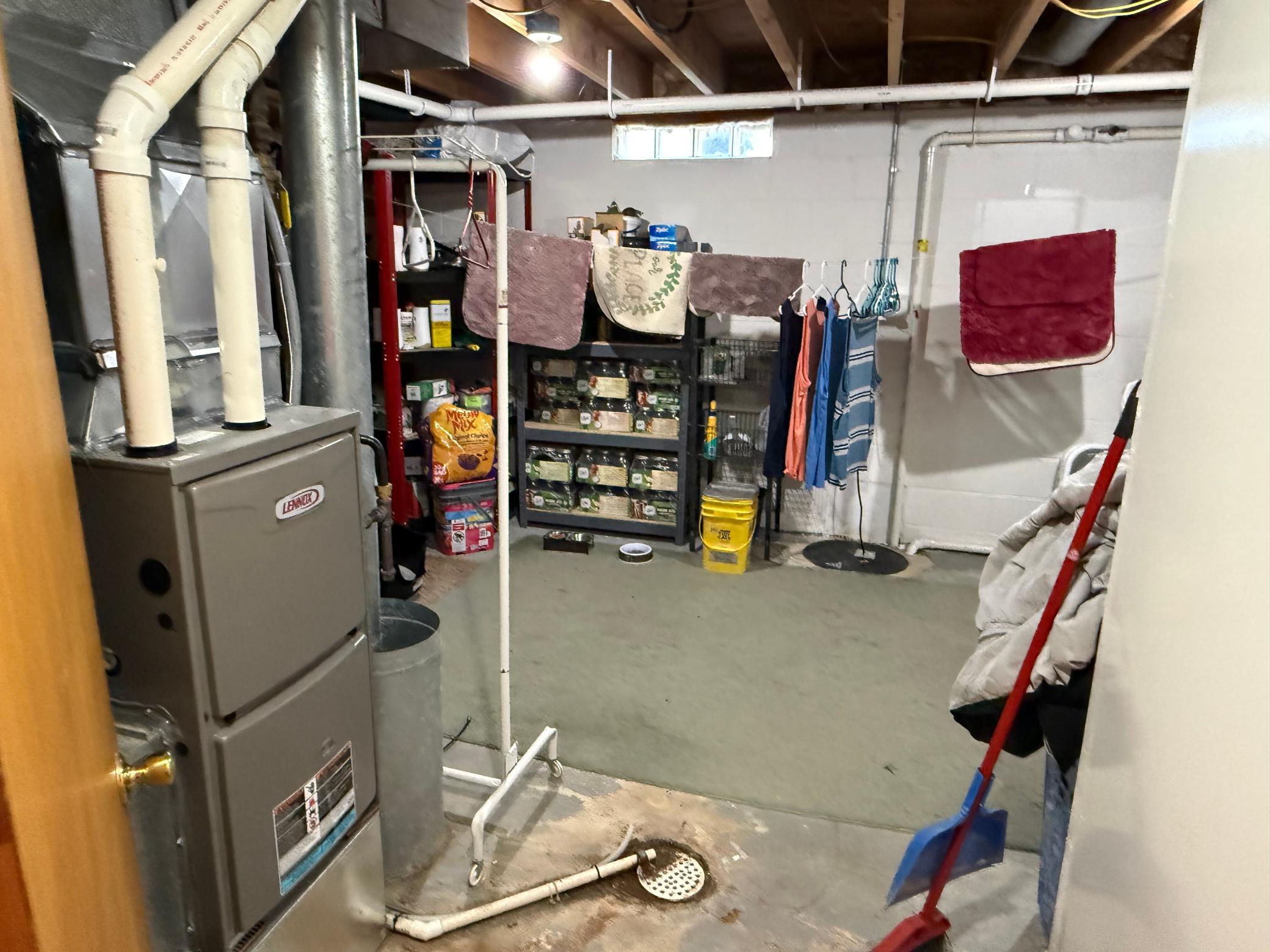 main property photo 9