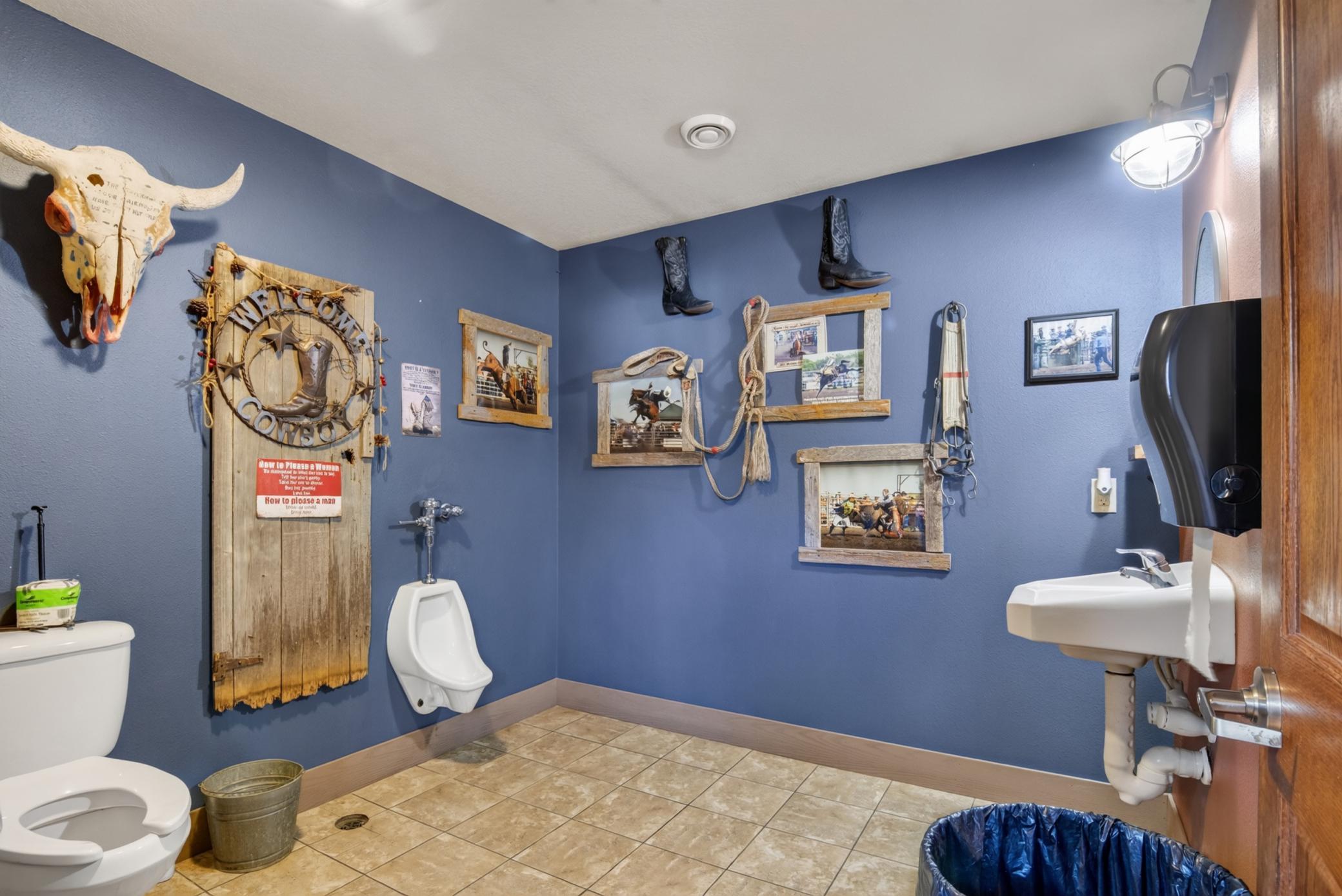 main property photo 43
