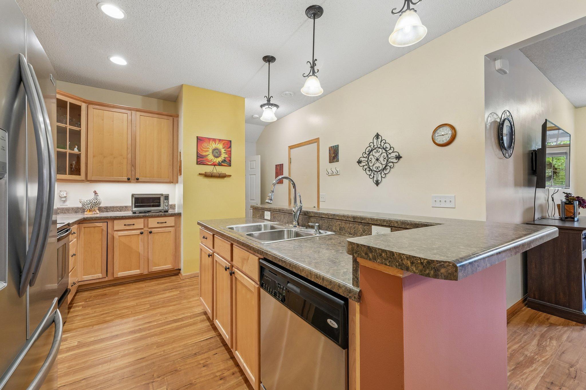 main property photo 16