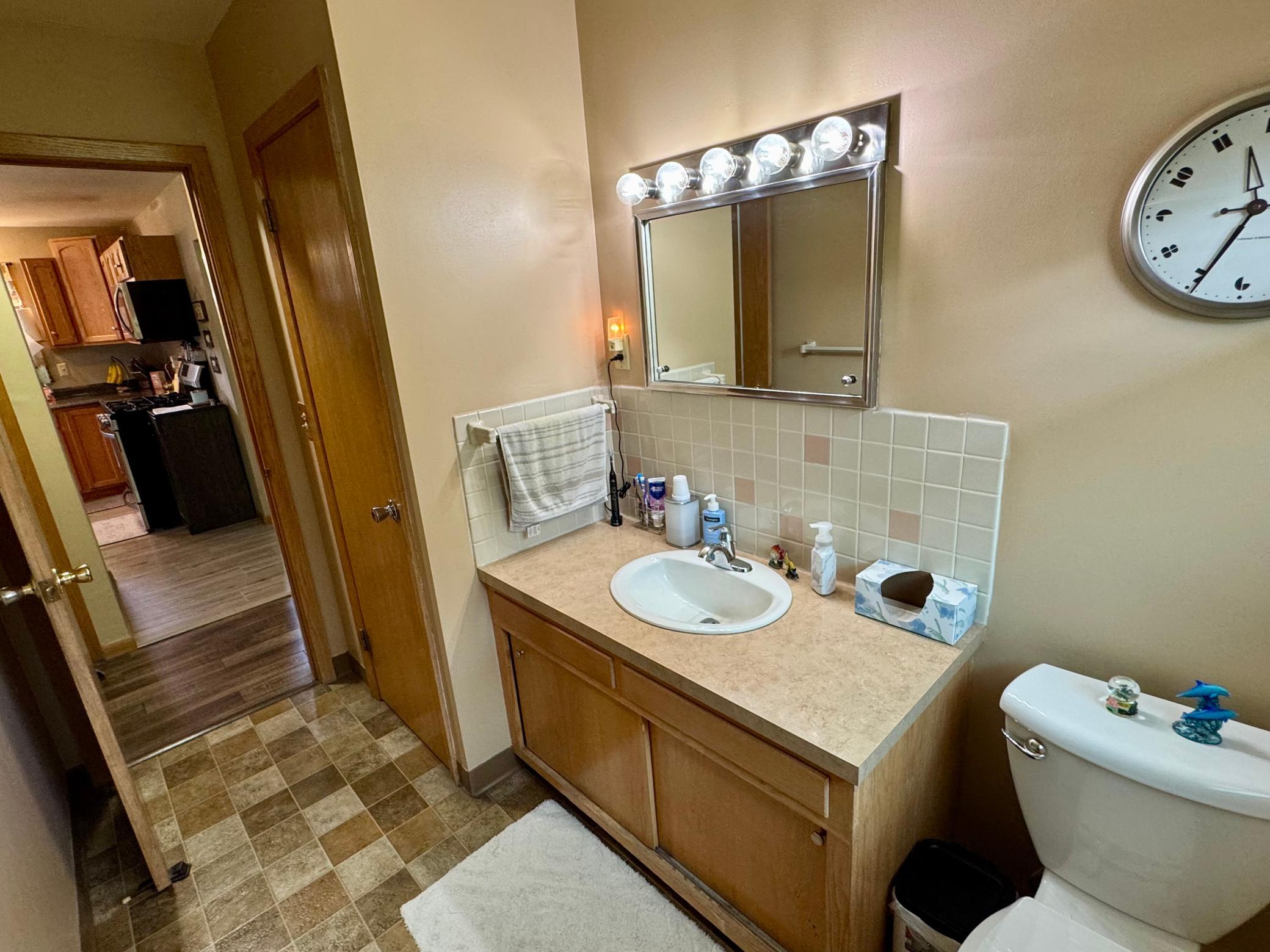 main property photo 16