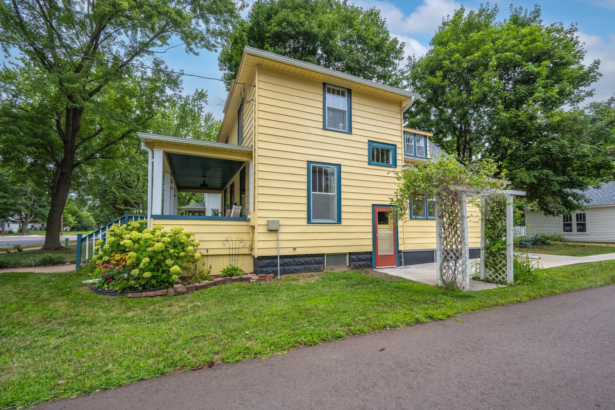 main property photo 10
