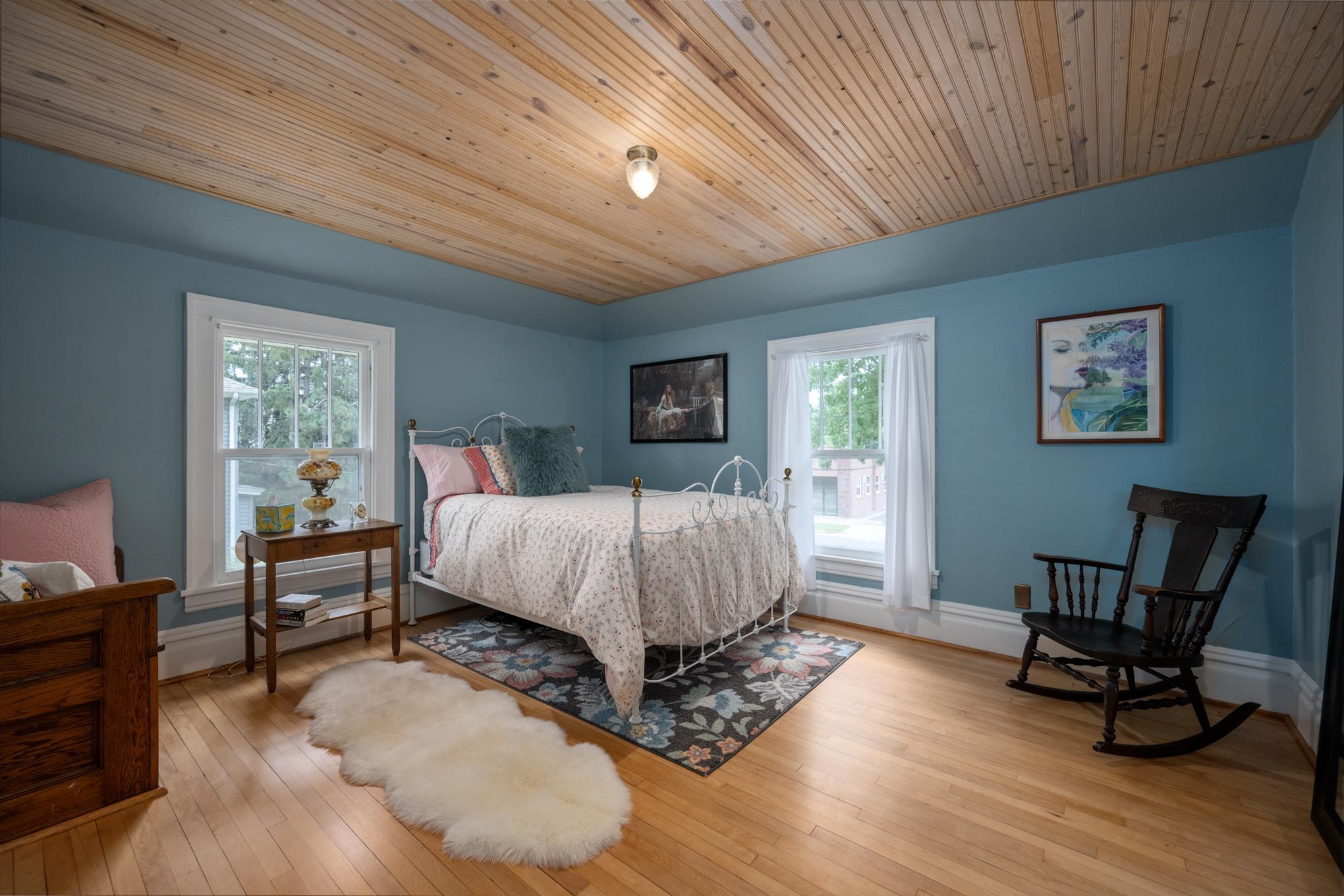 main property photo 20