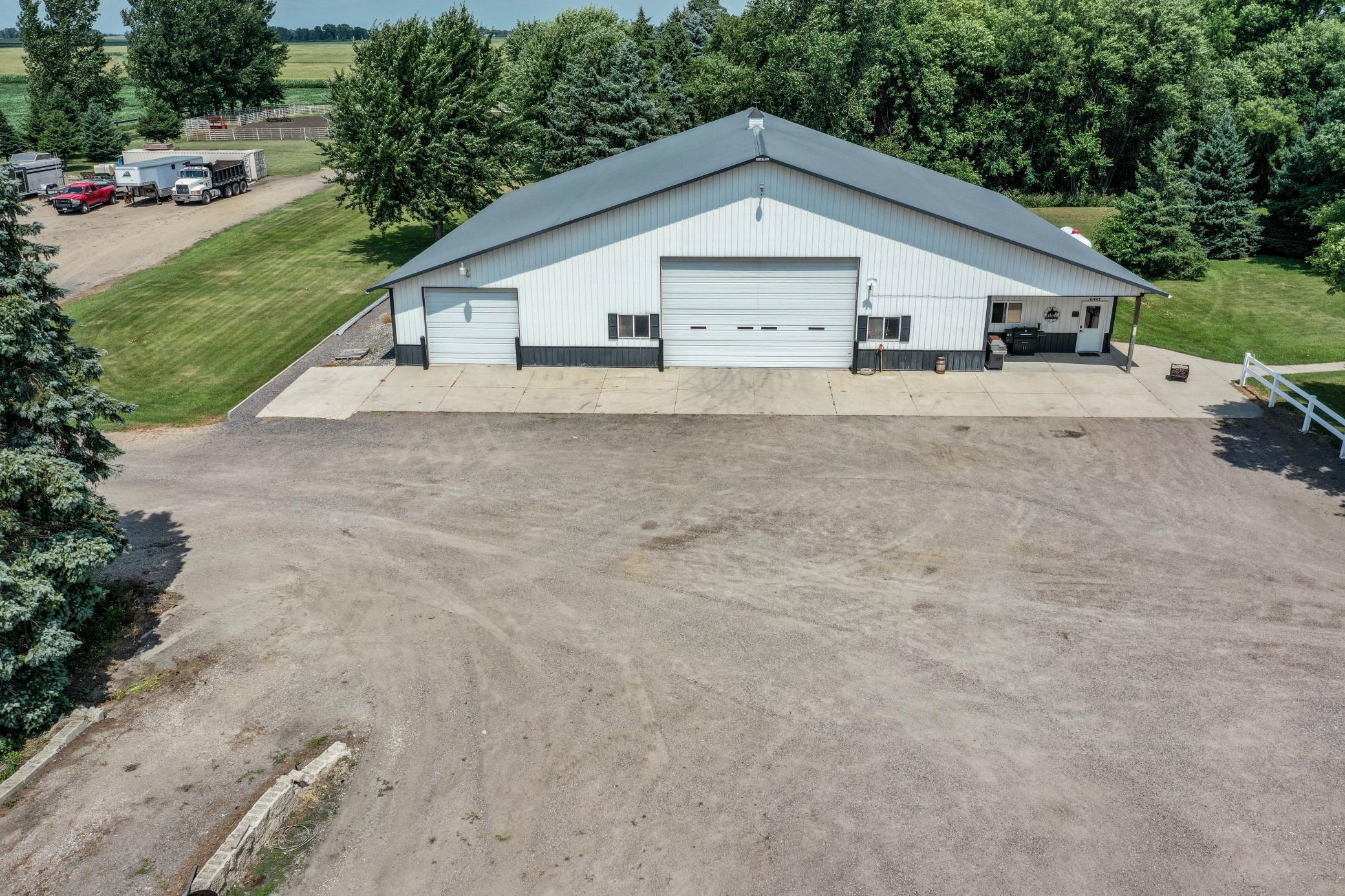 main property photo 43
