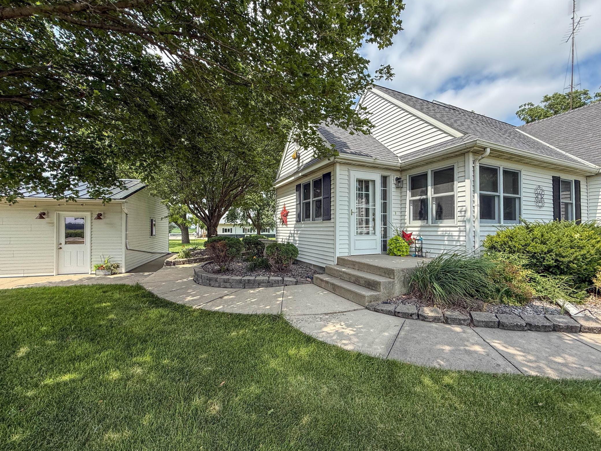 main property photo 47