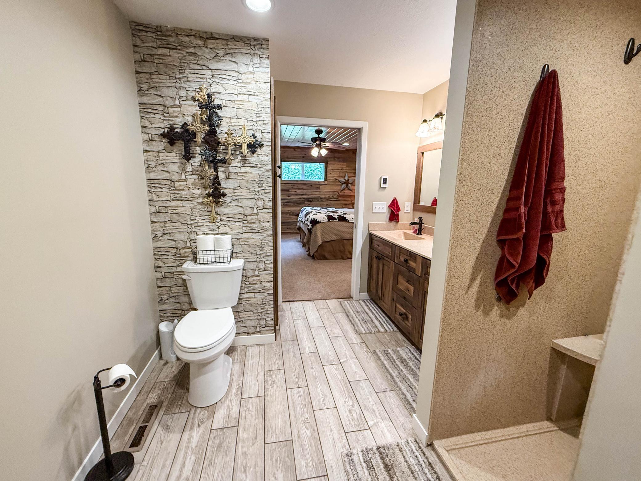 main property photo 74