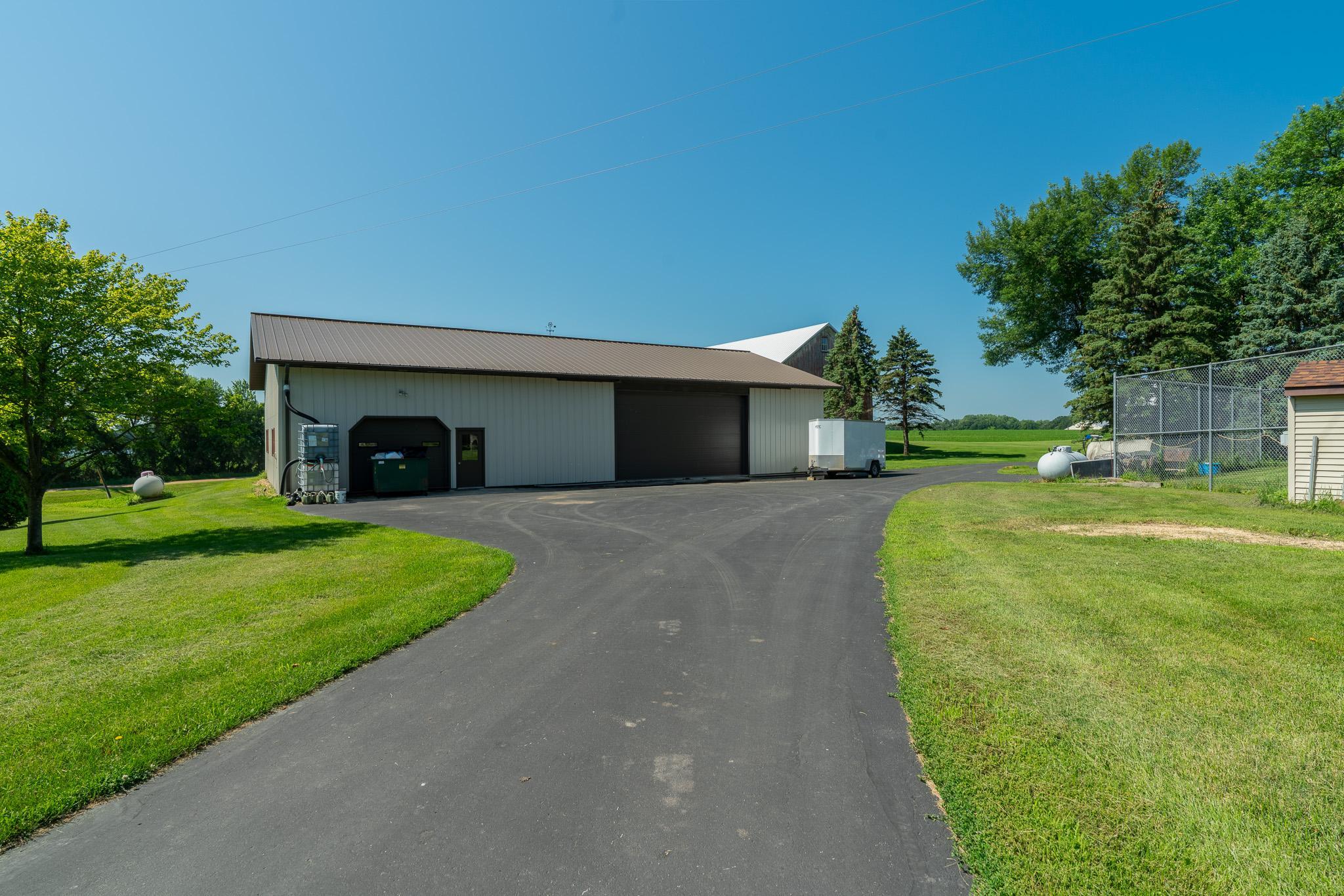 main property photo 38