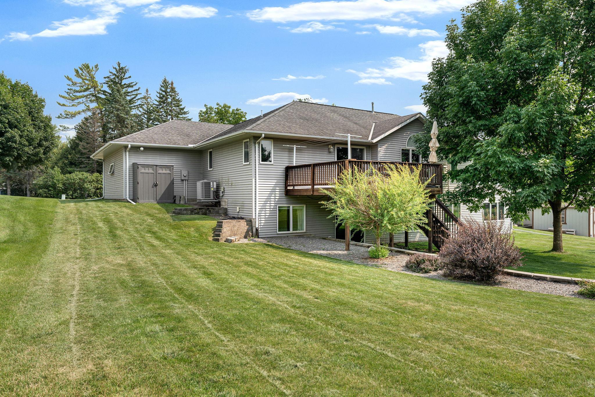 main property photo 40