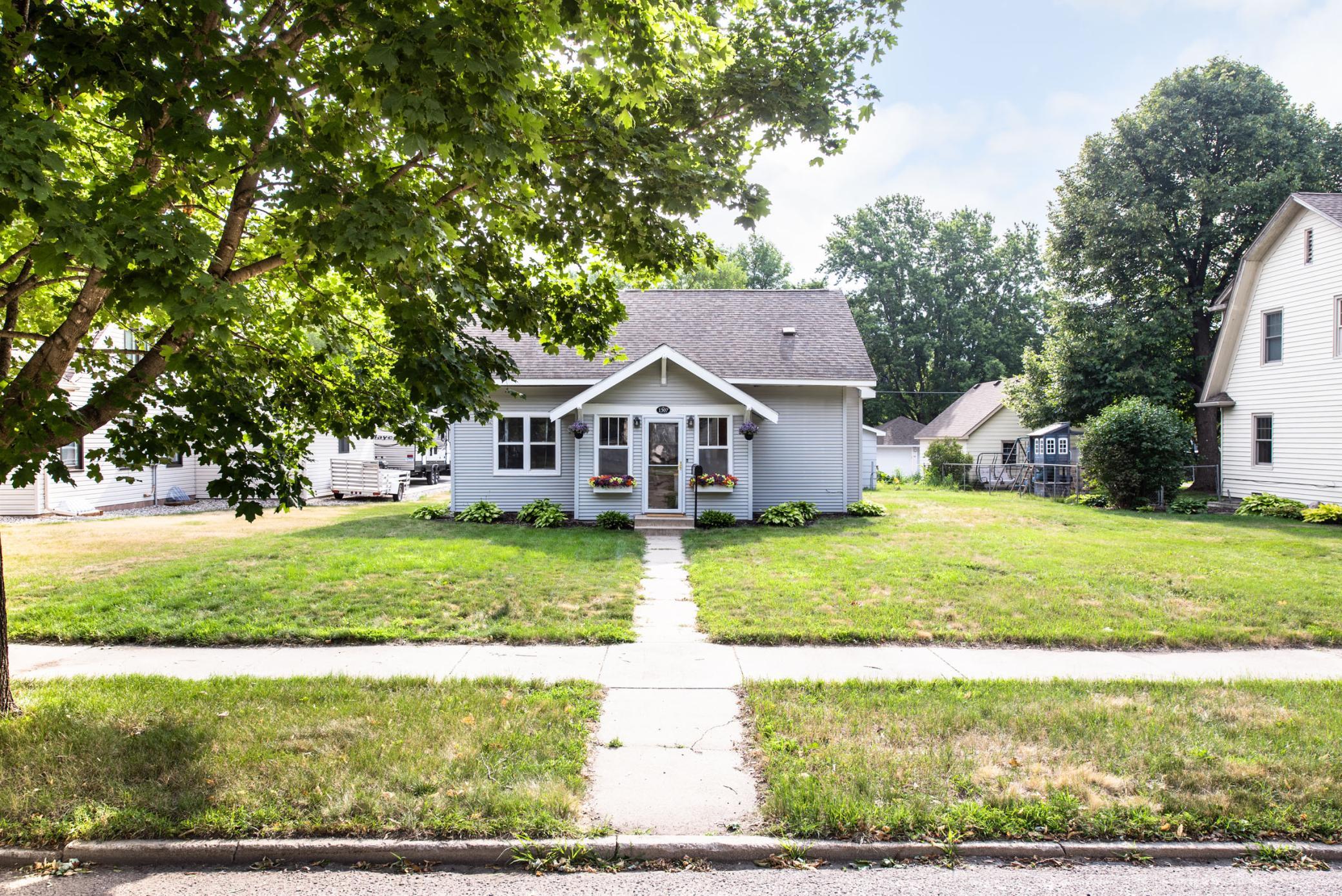 main property photo 22