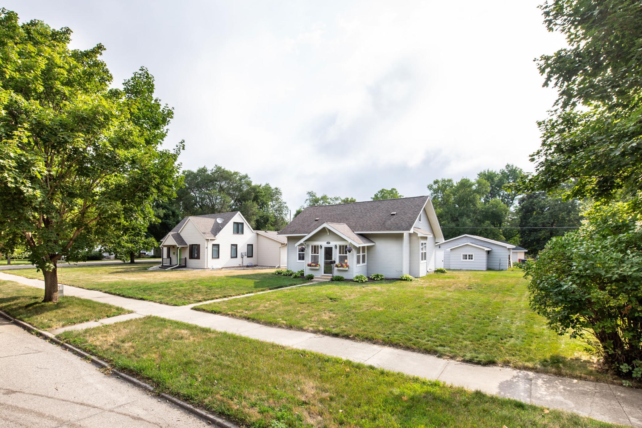 main property photo 23
