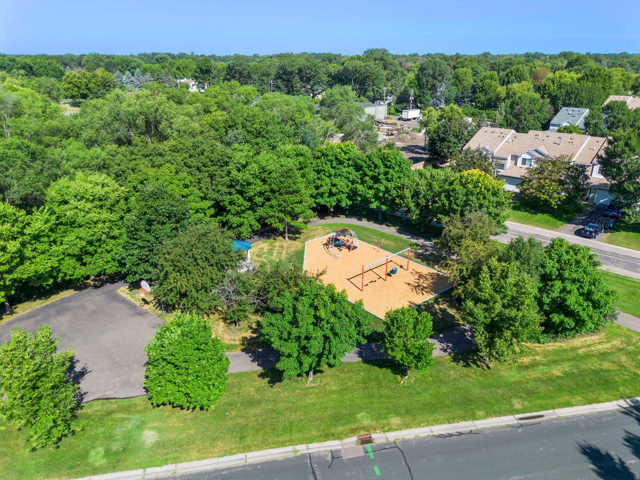 main property photo 25