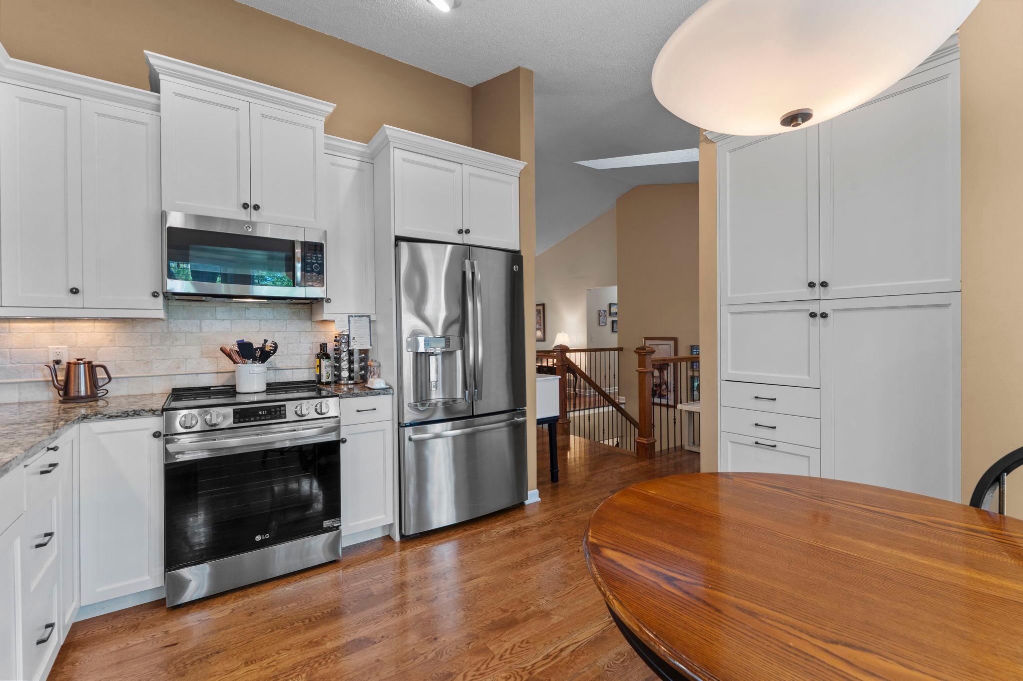 main property photo 23