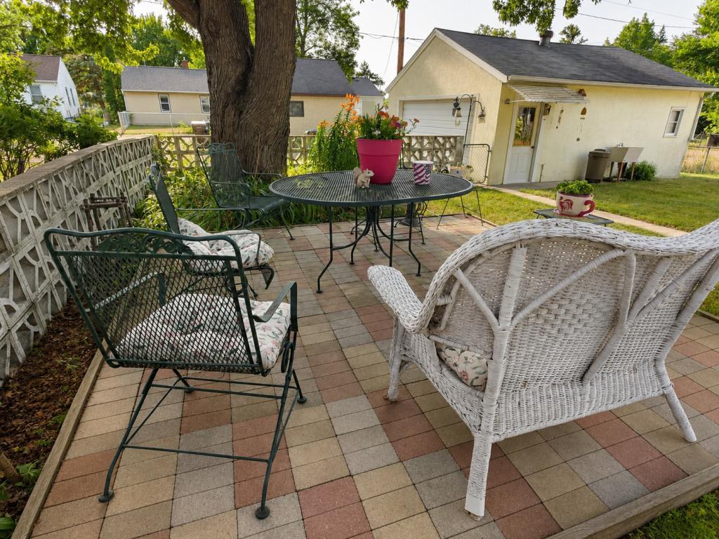 main property photo 13