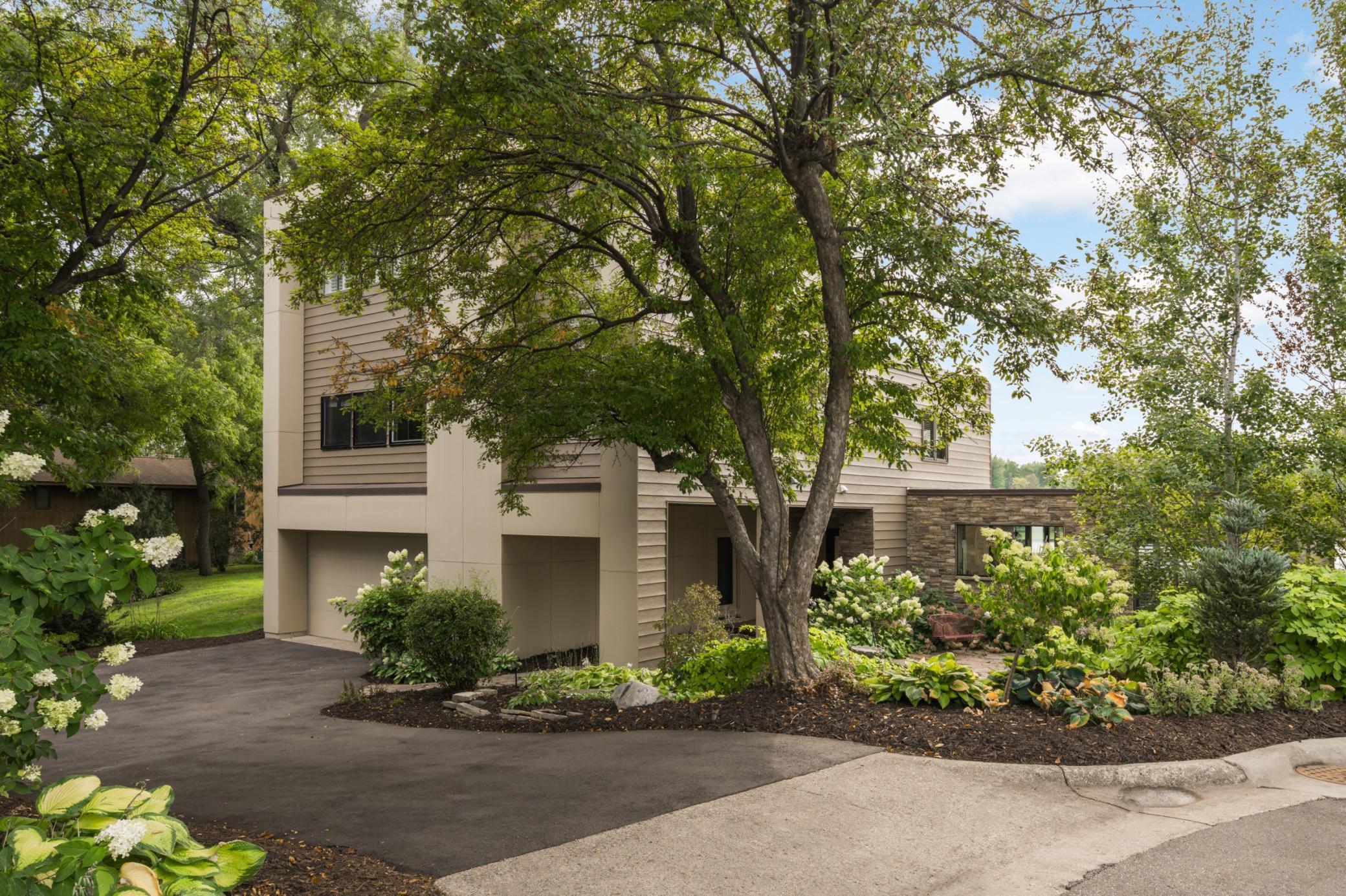 main property photo 70