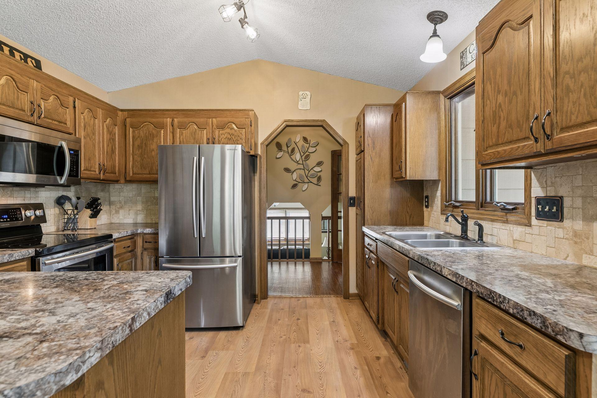 main property photo 3