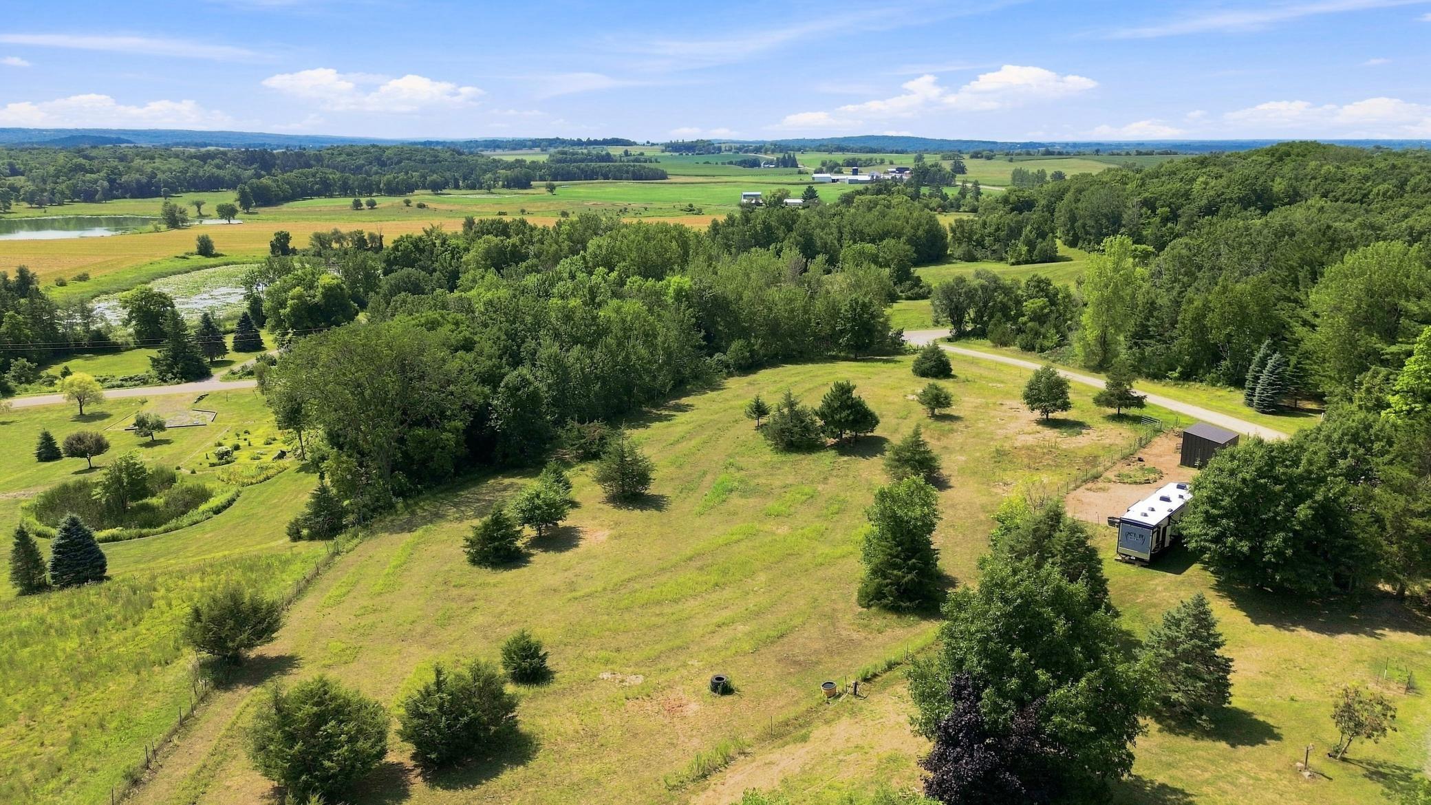 main property photo 11