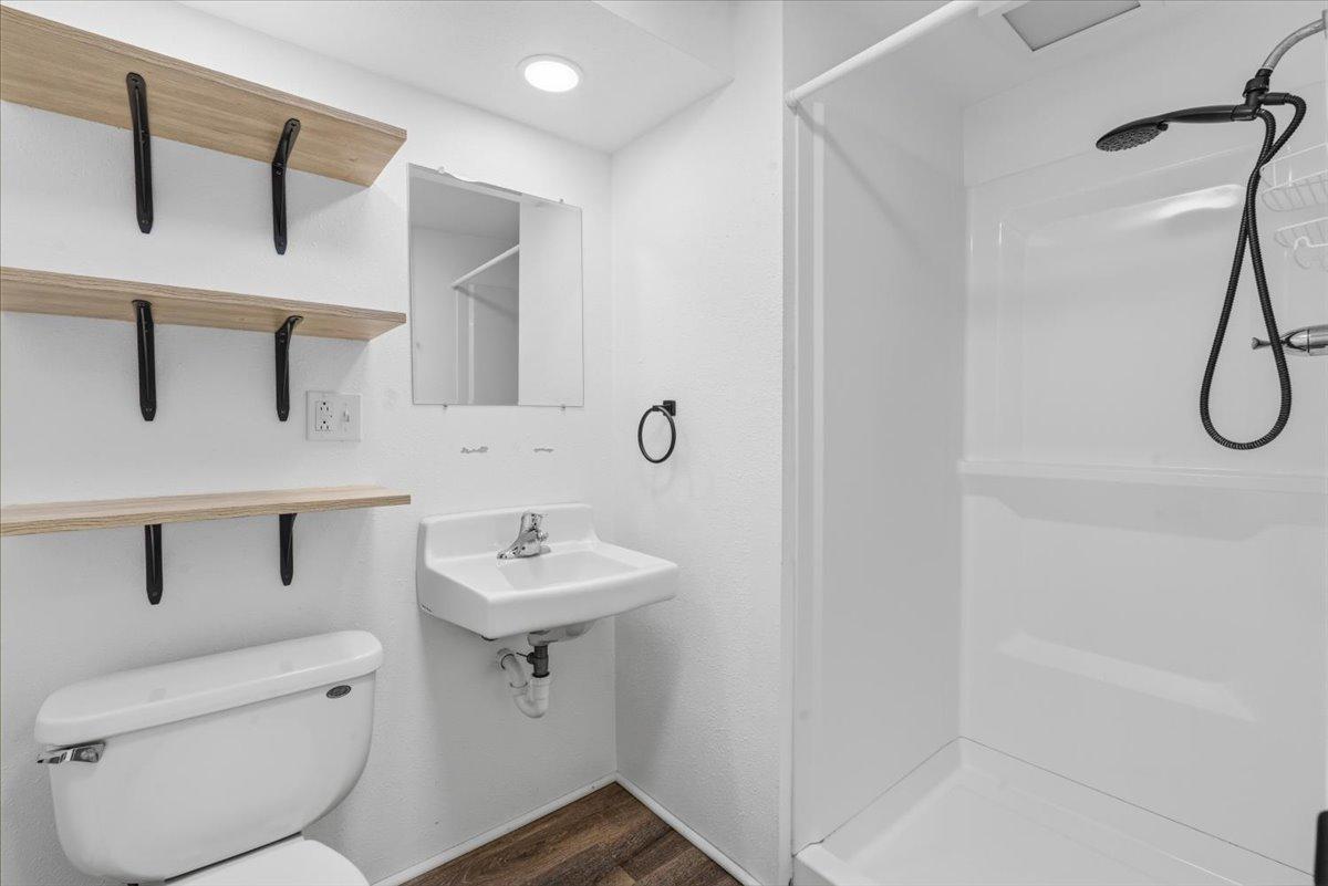 main property photo 77