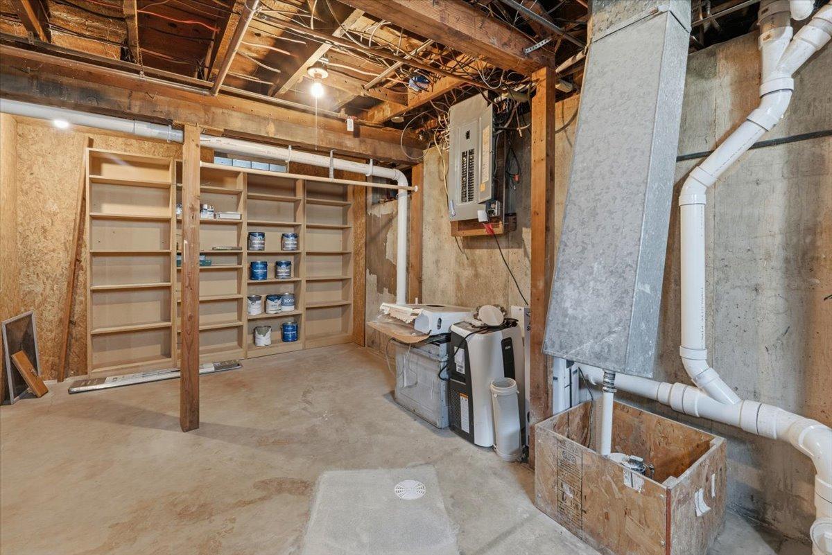 main property photo 80
