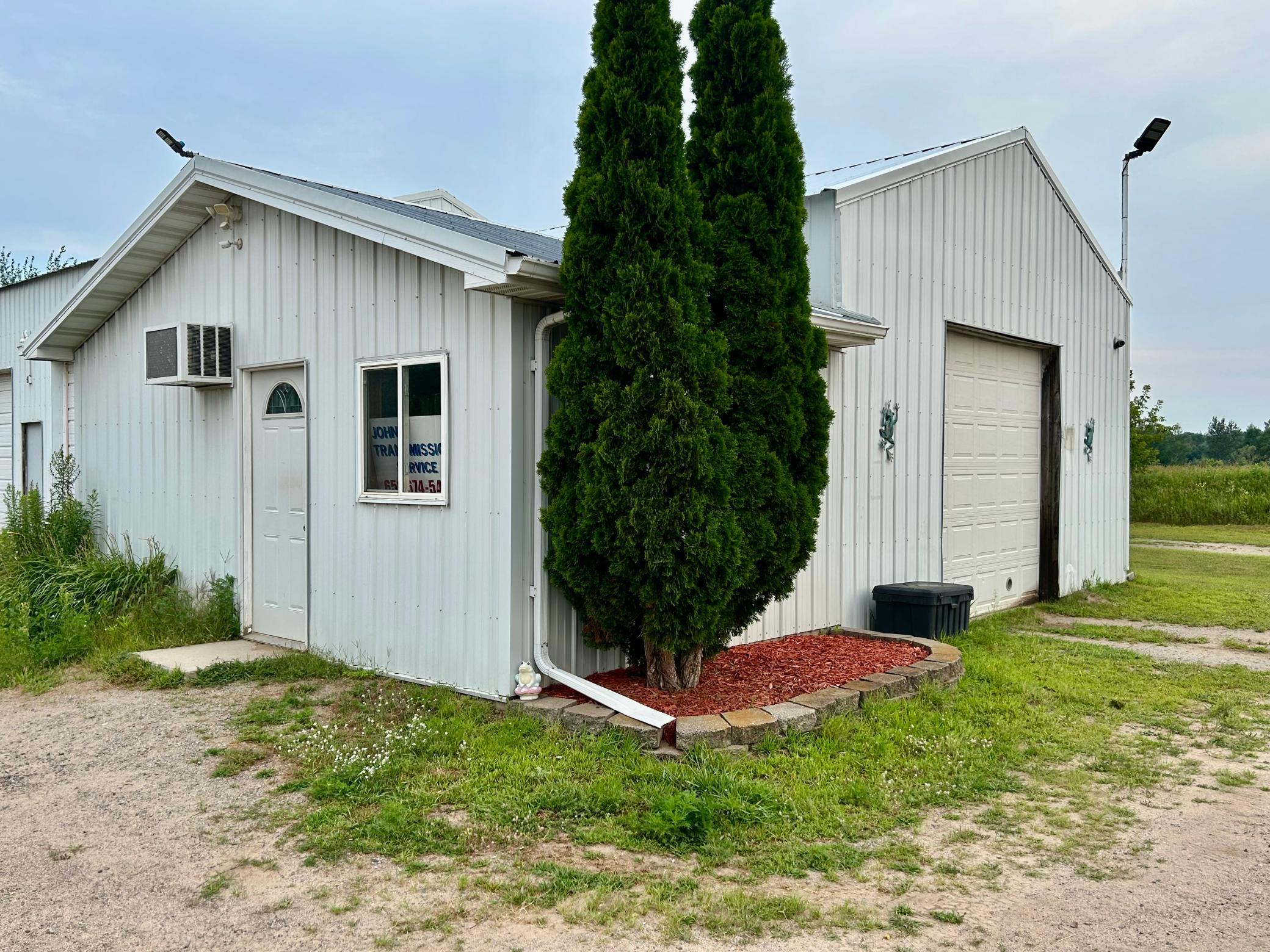 main property photo 8