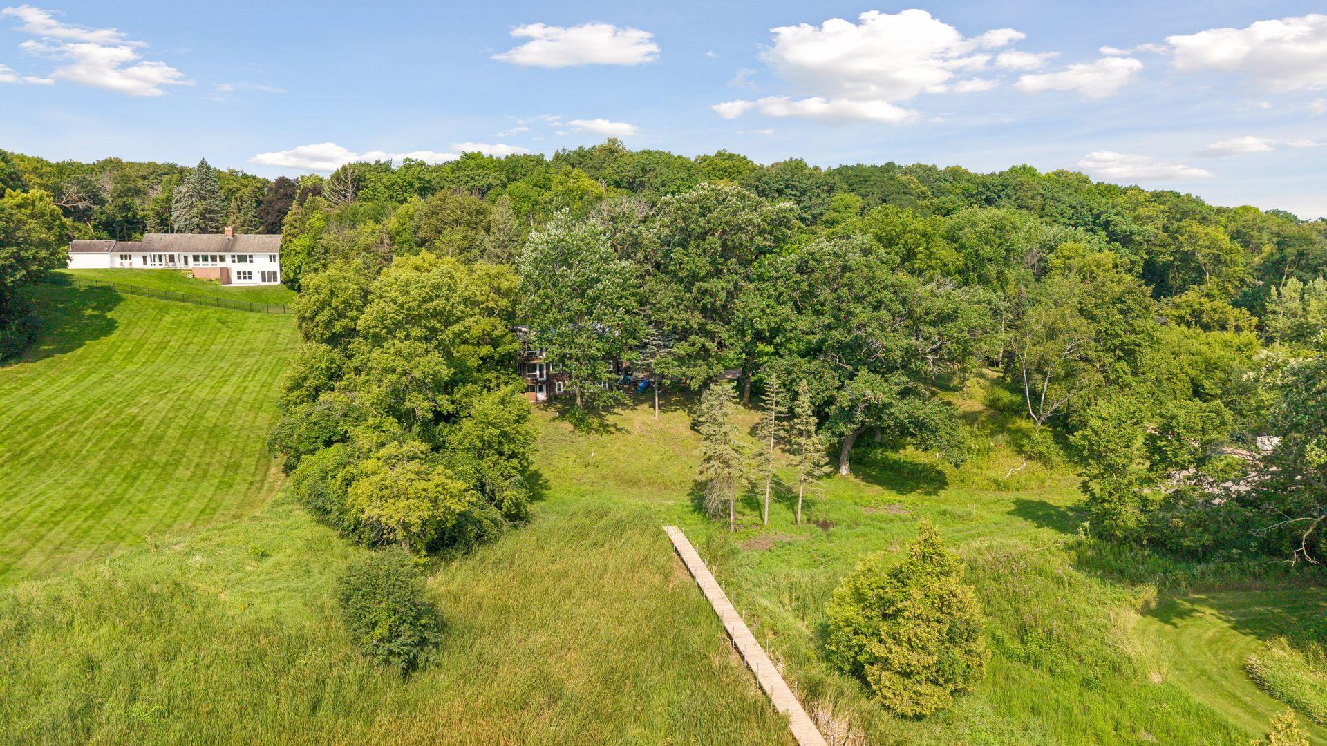 main property photo 11