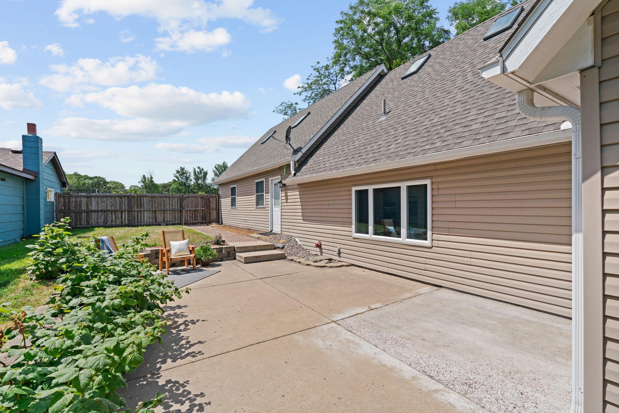 main property photo 56