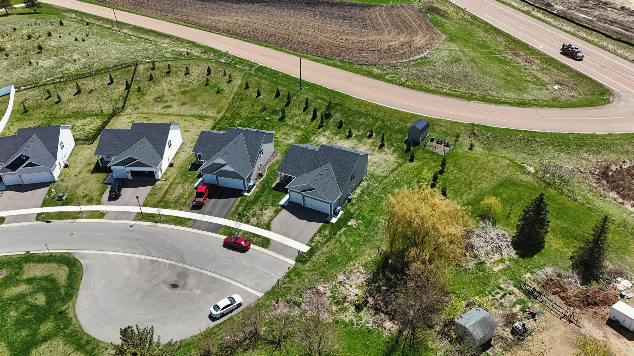 main property photo 40