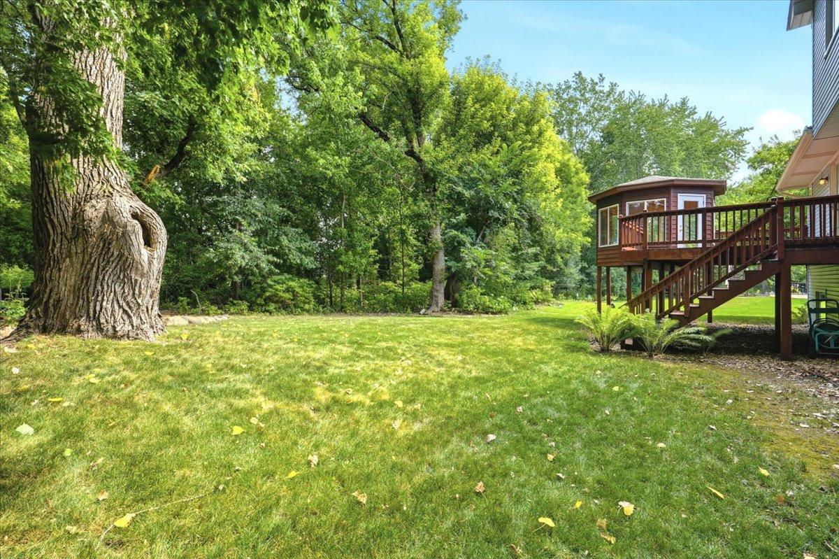 main property photo 32