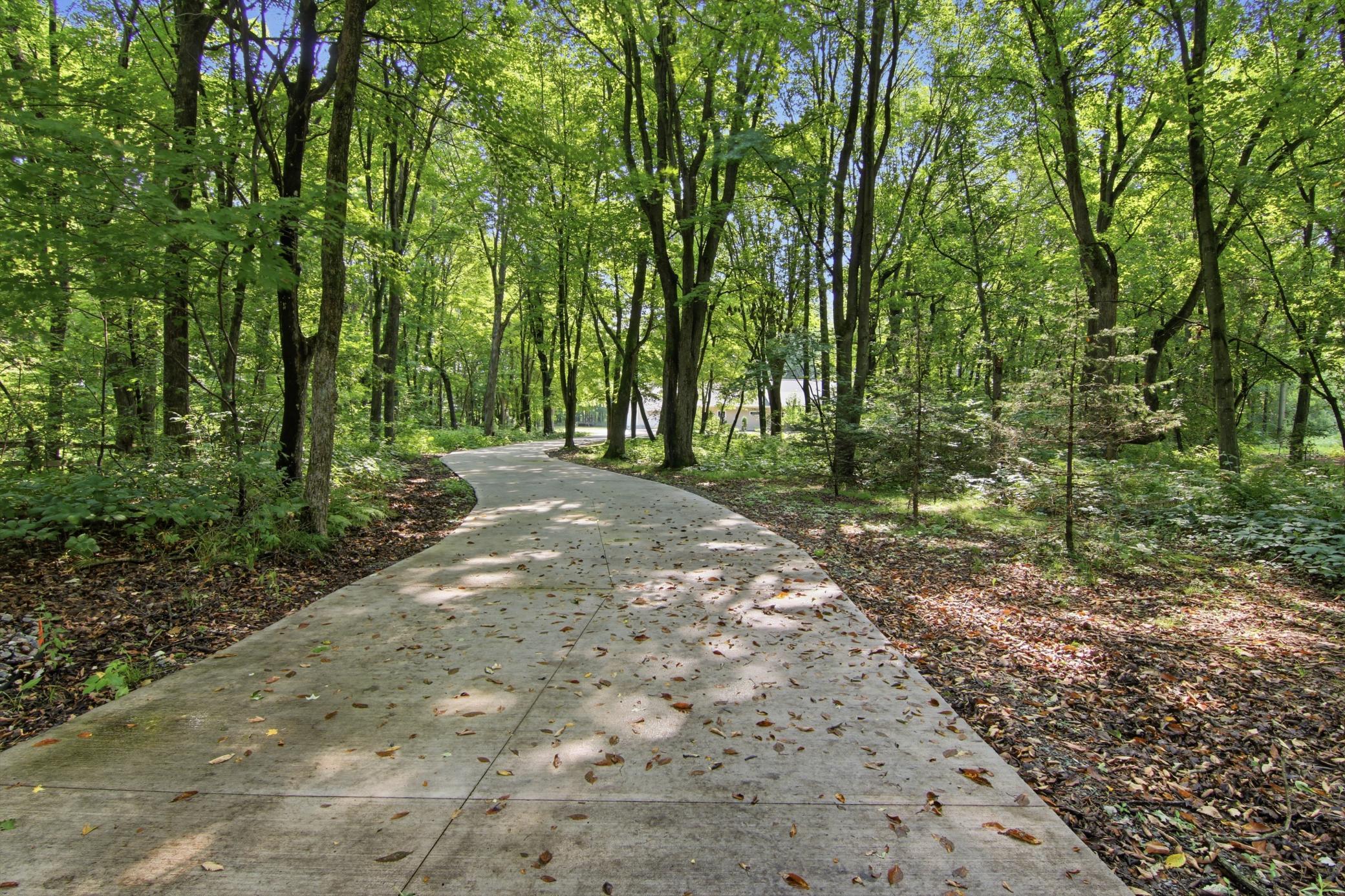 main property photo 45