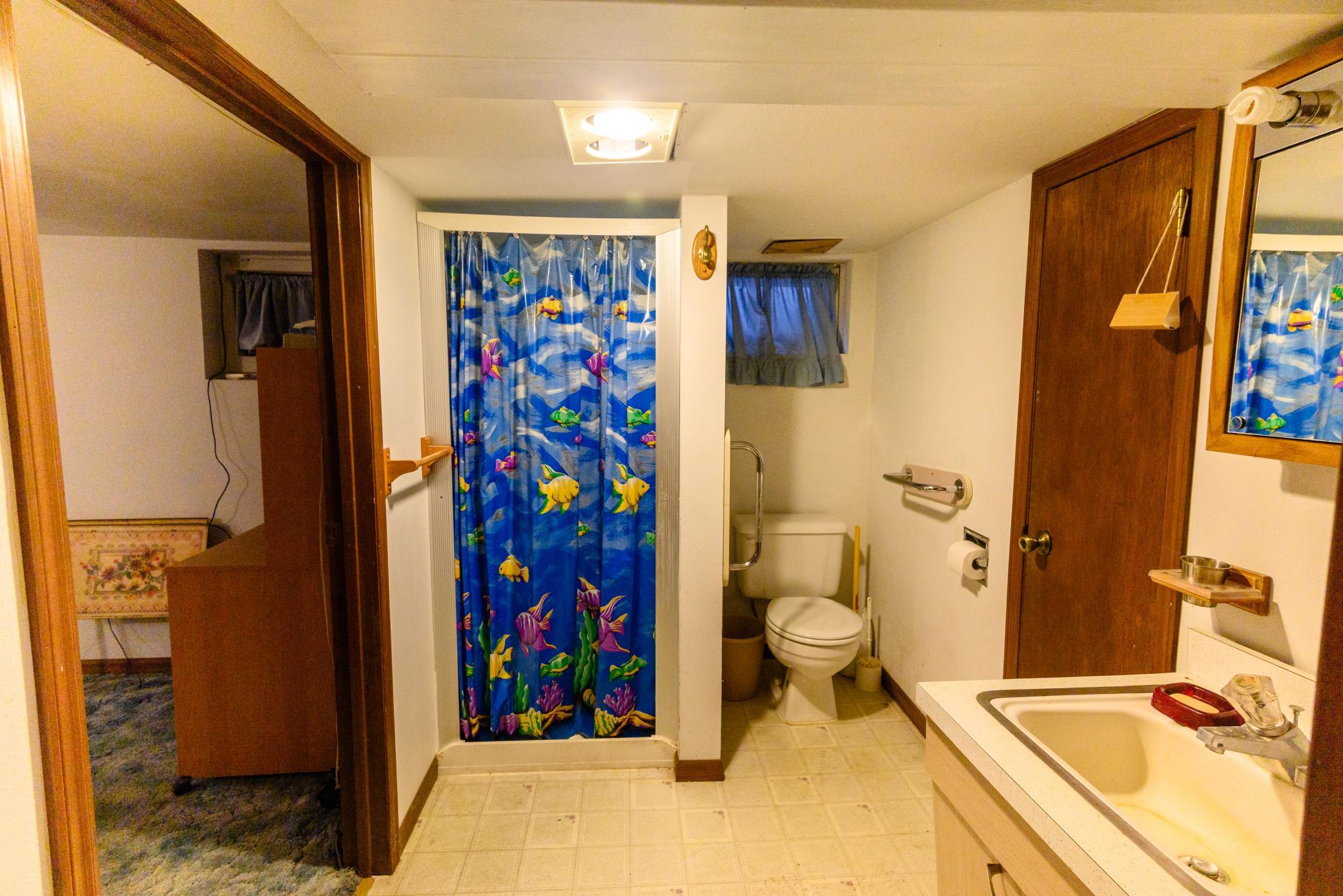 main property photo 16