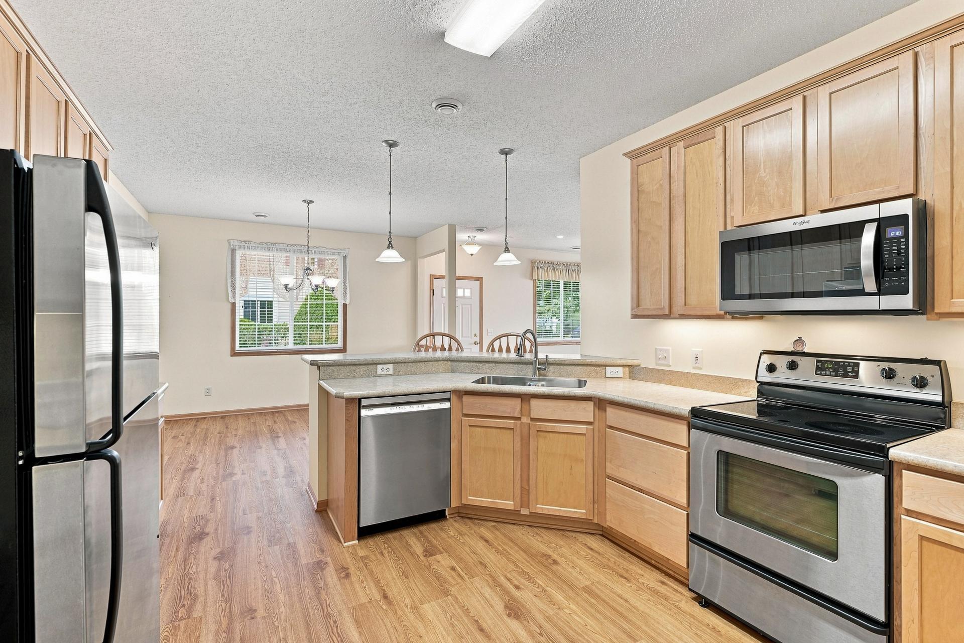 main property photo 15