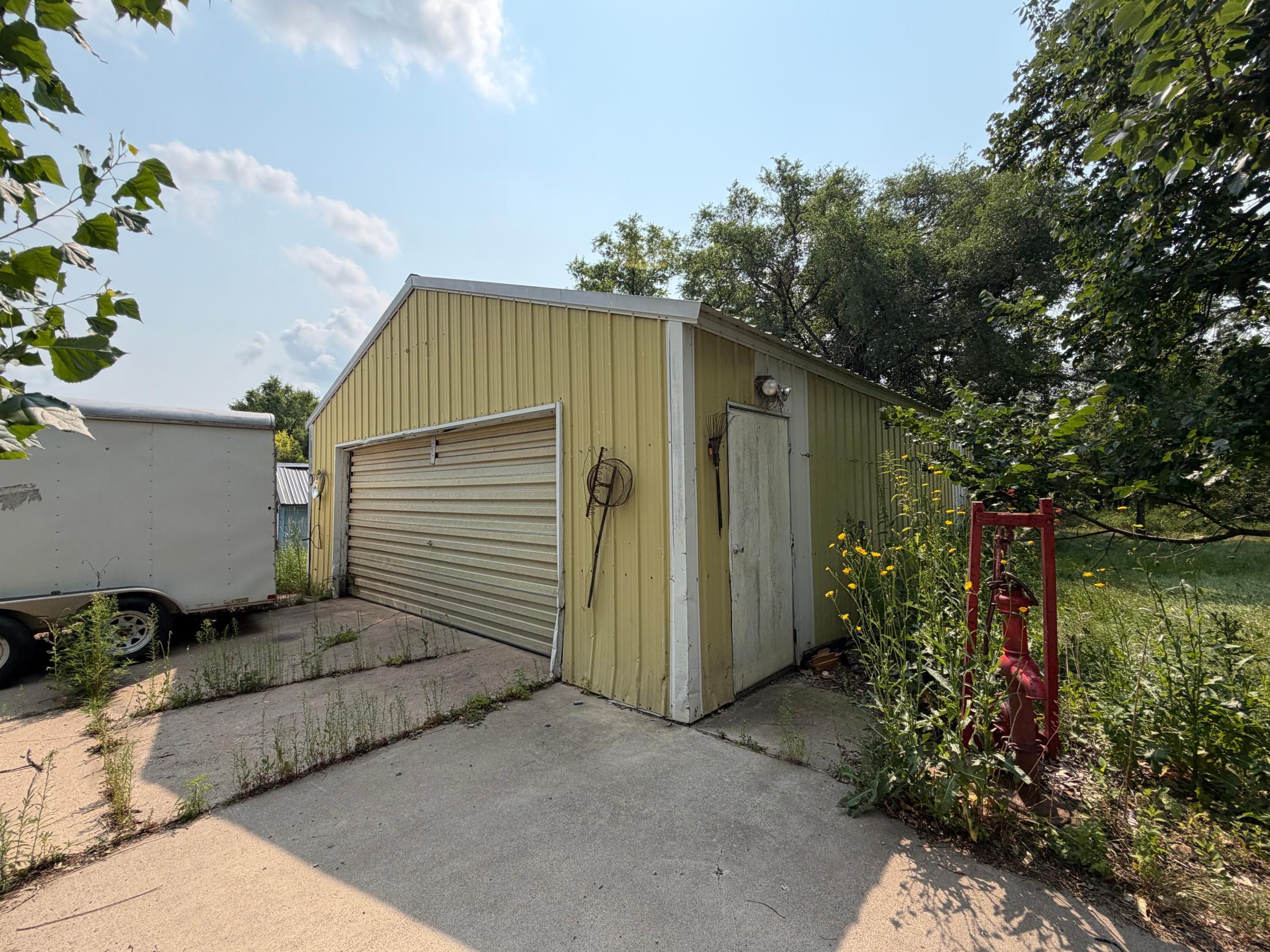 main property photo 15