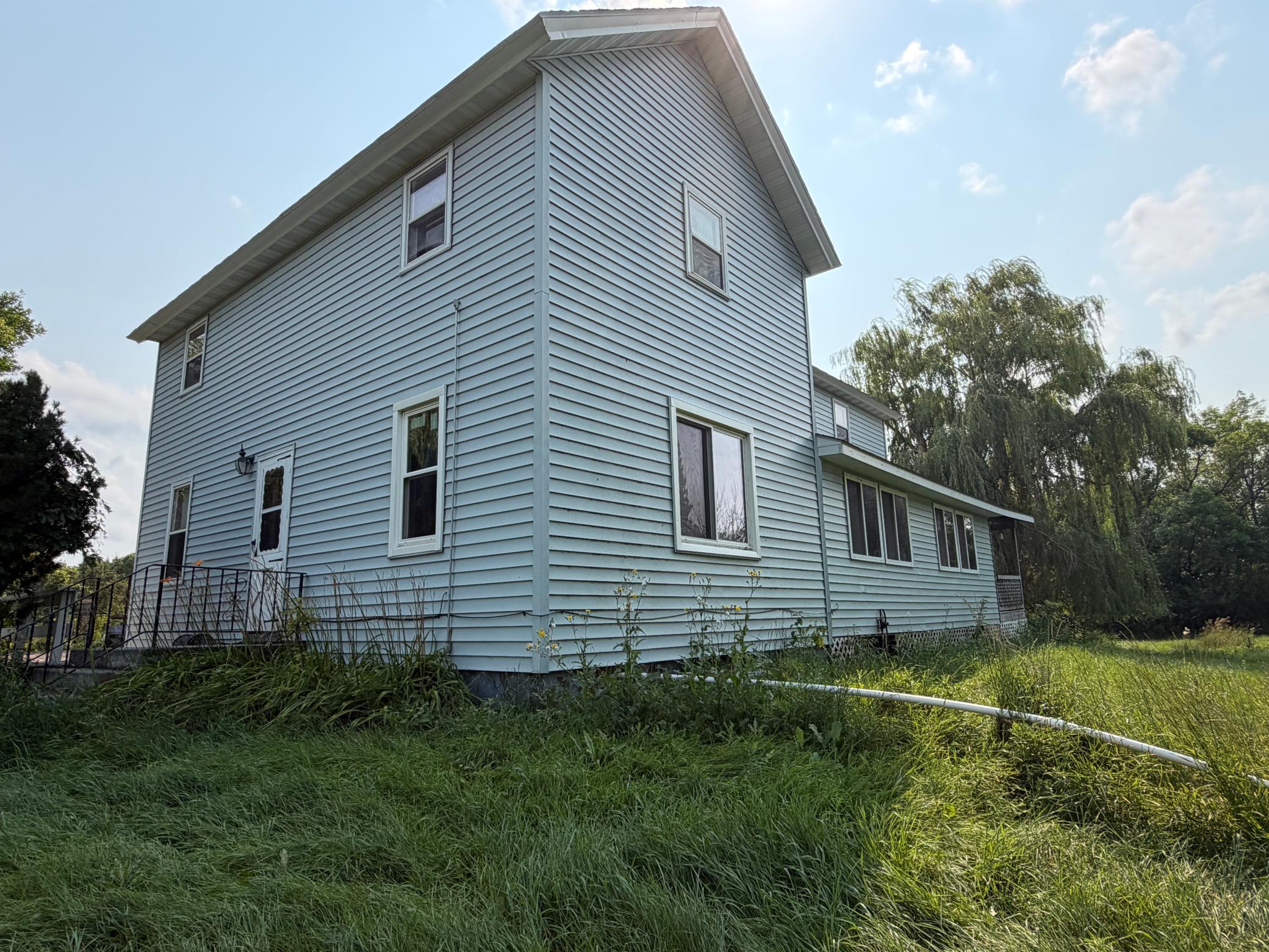 main property photo 3