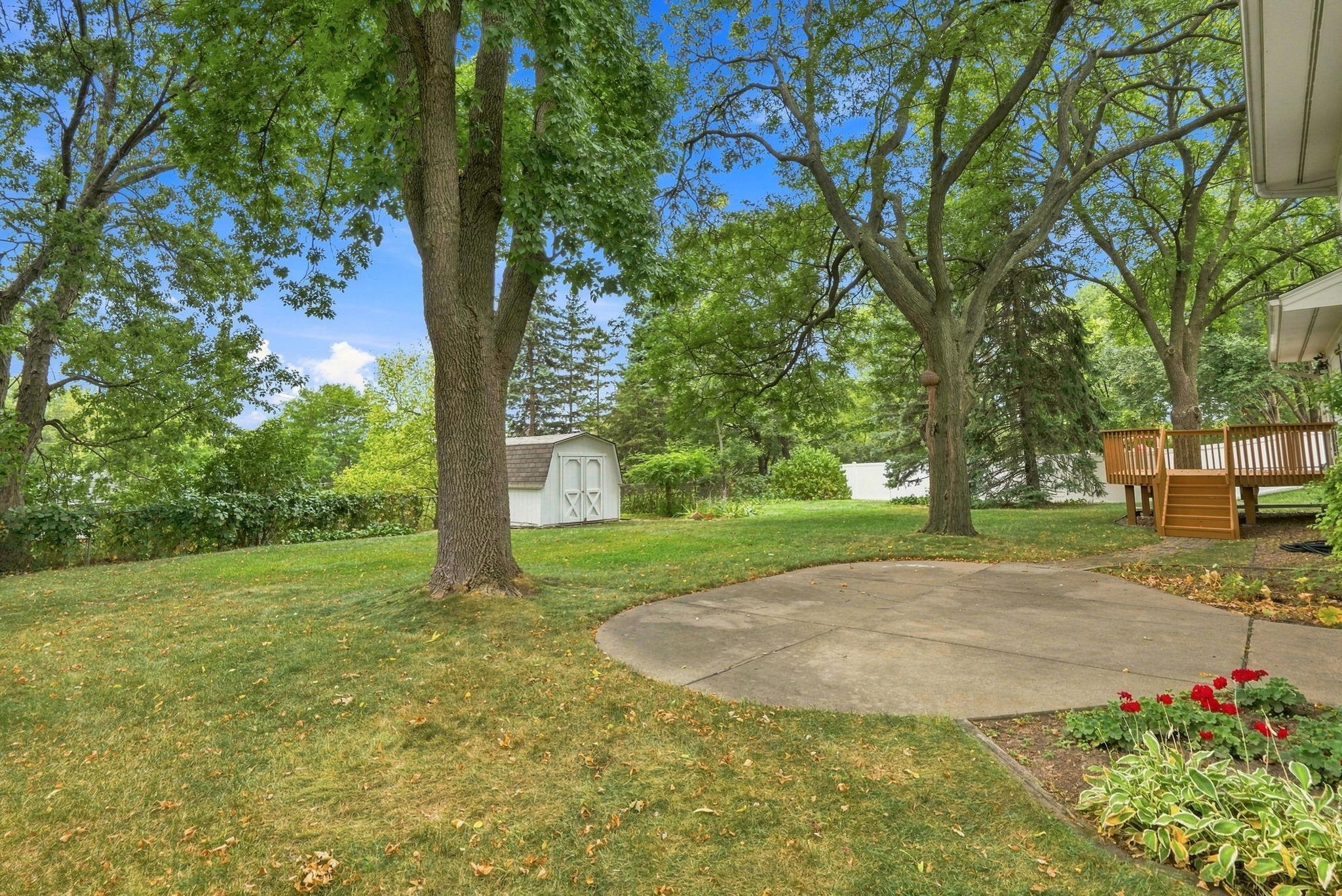 main property photo 30