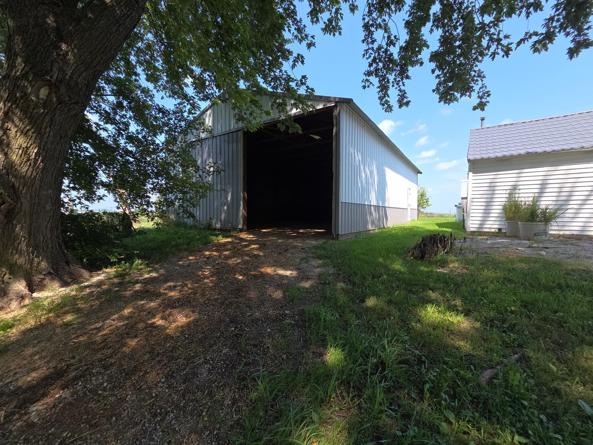 main property photo 34