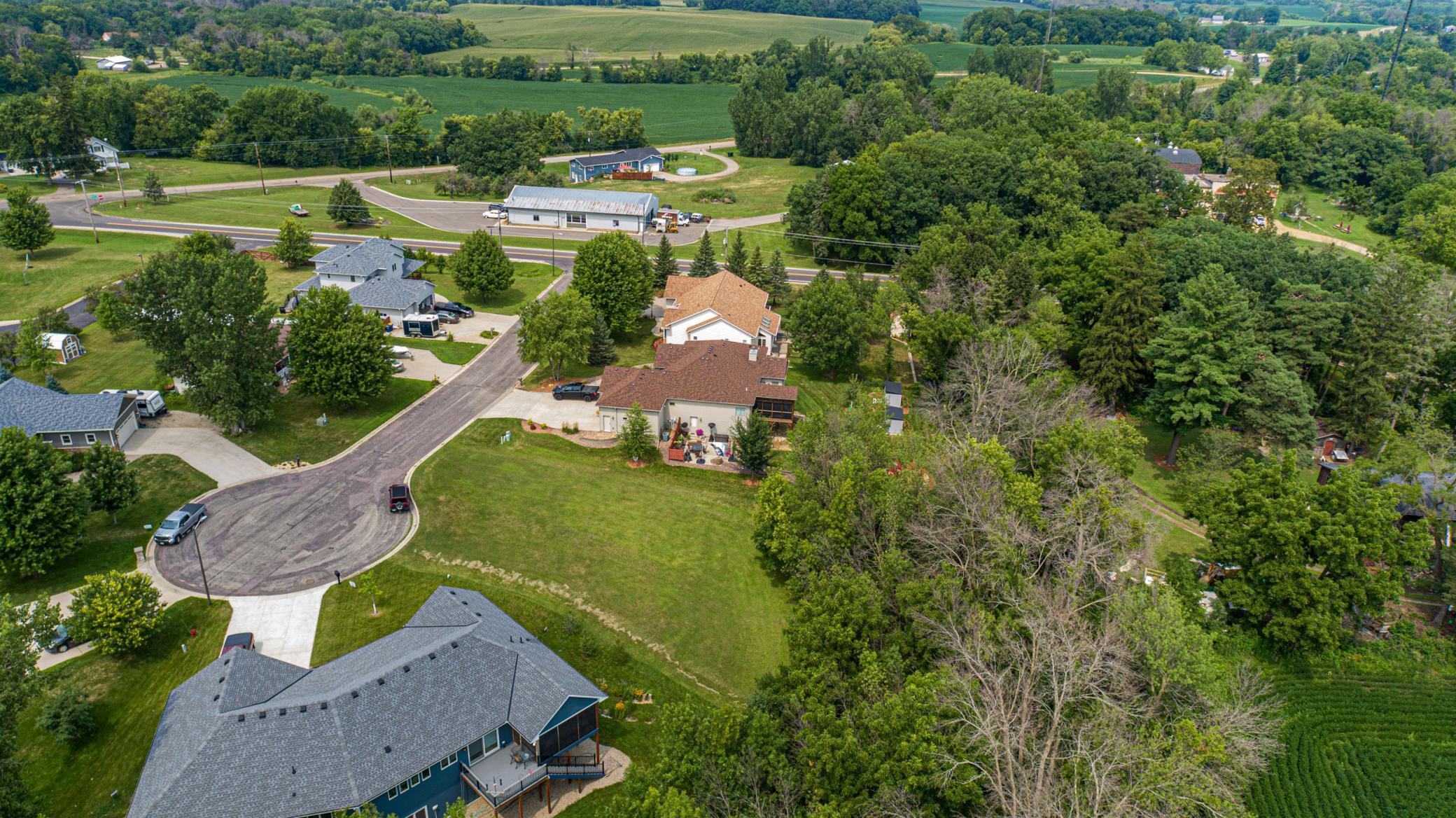 main property photo 5