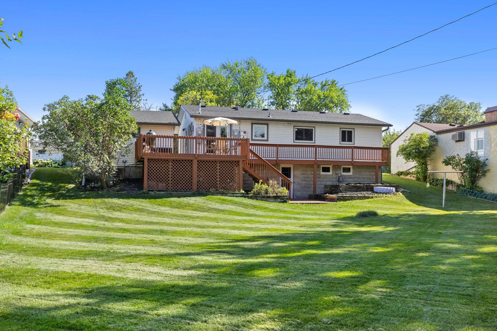 main property photo 41