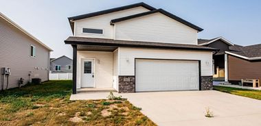 image of property with 4 Bed | 2 Bath | 2,250 Sqft