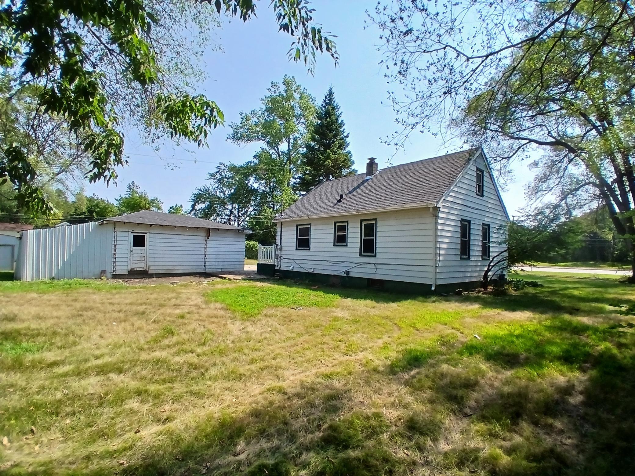 main property photo 6