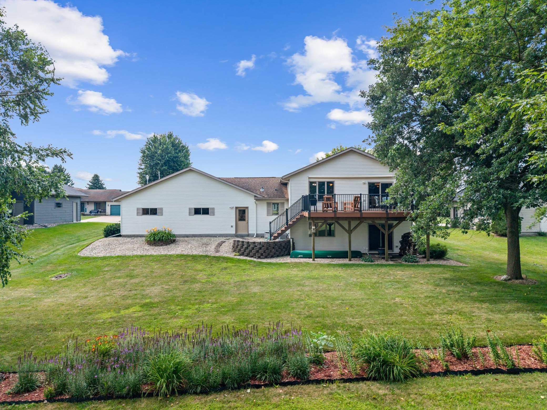 main property photo 33