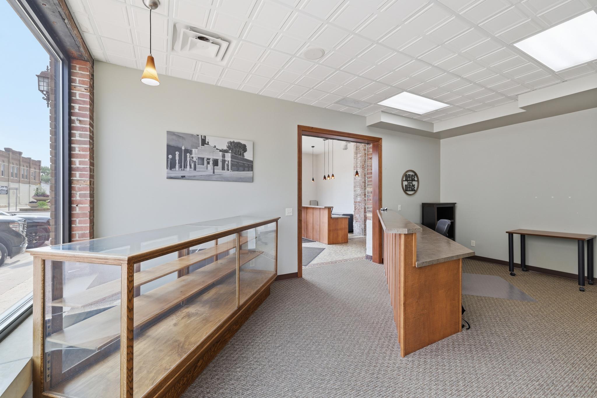 main property photo 6
