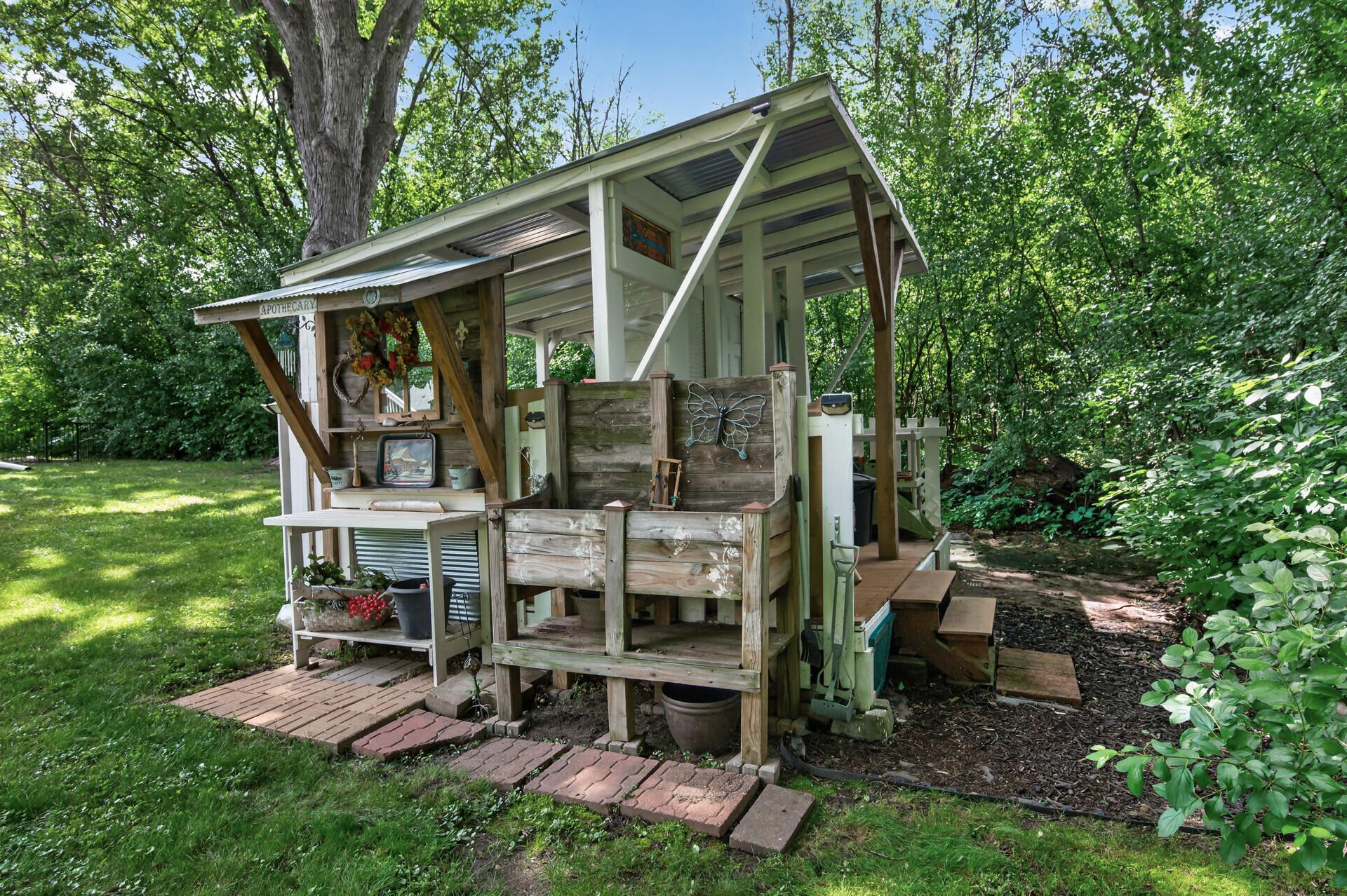 main property photo 45