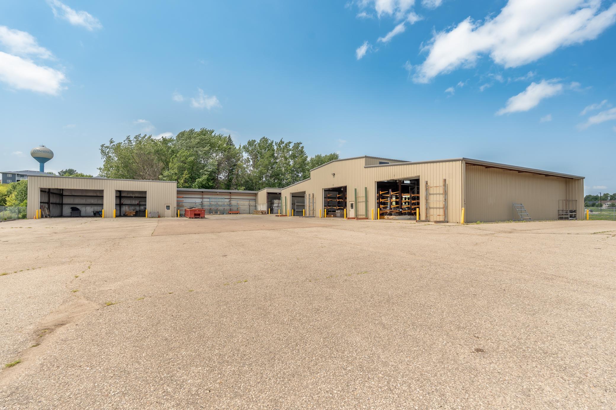 main property photo 44