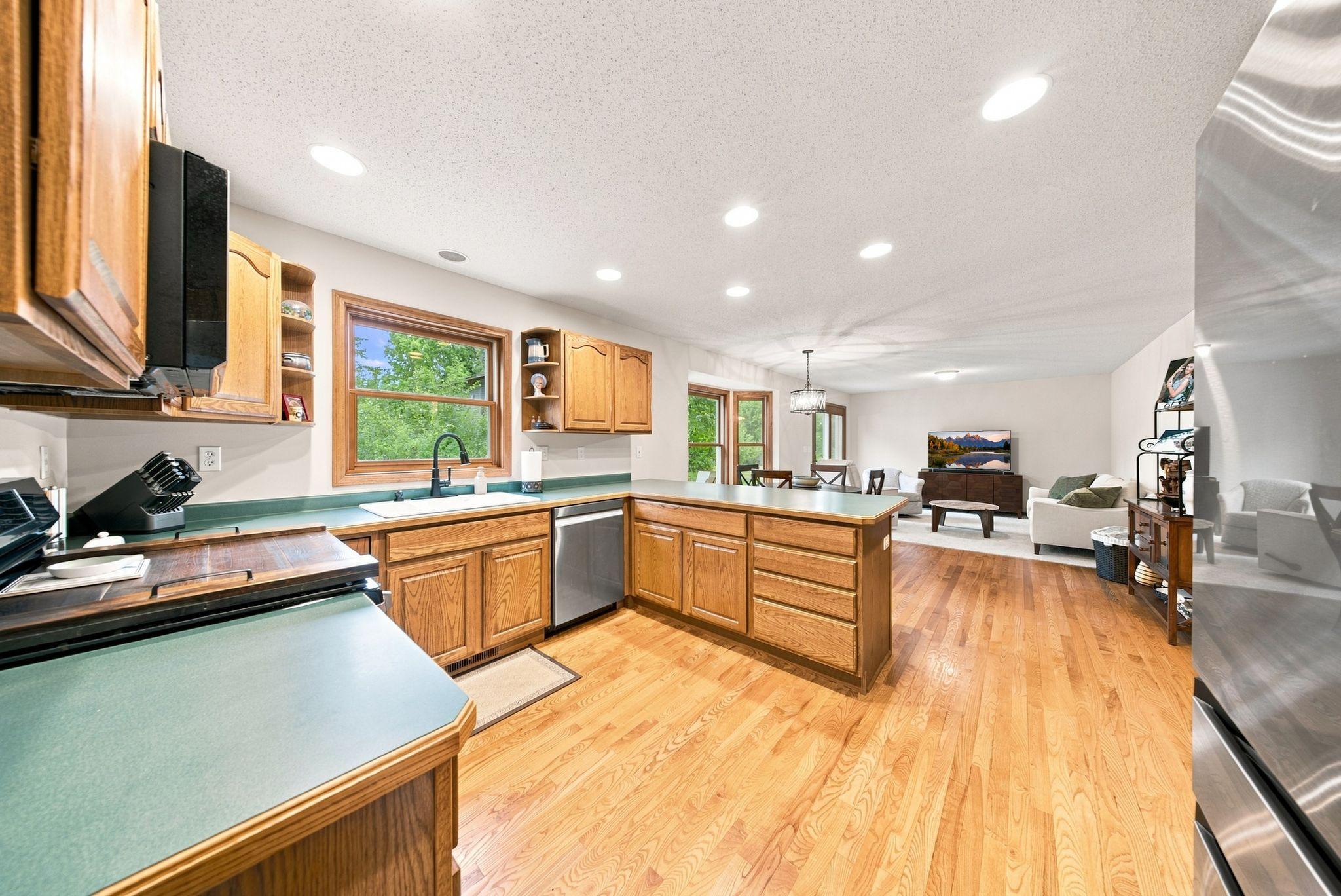 main property photo 12