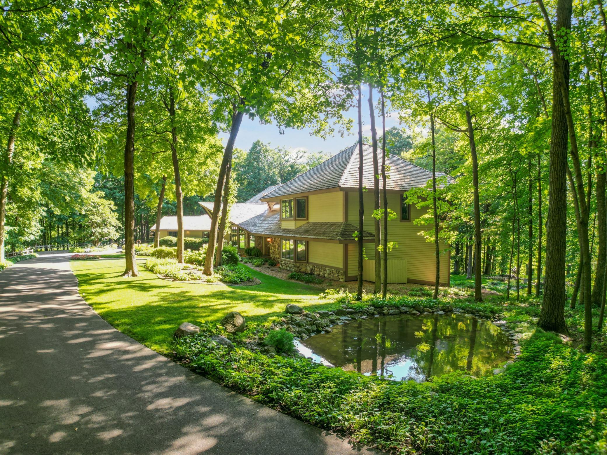 main property photo 4