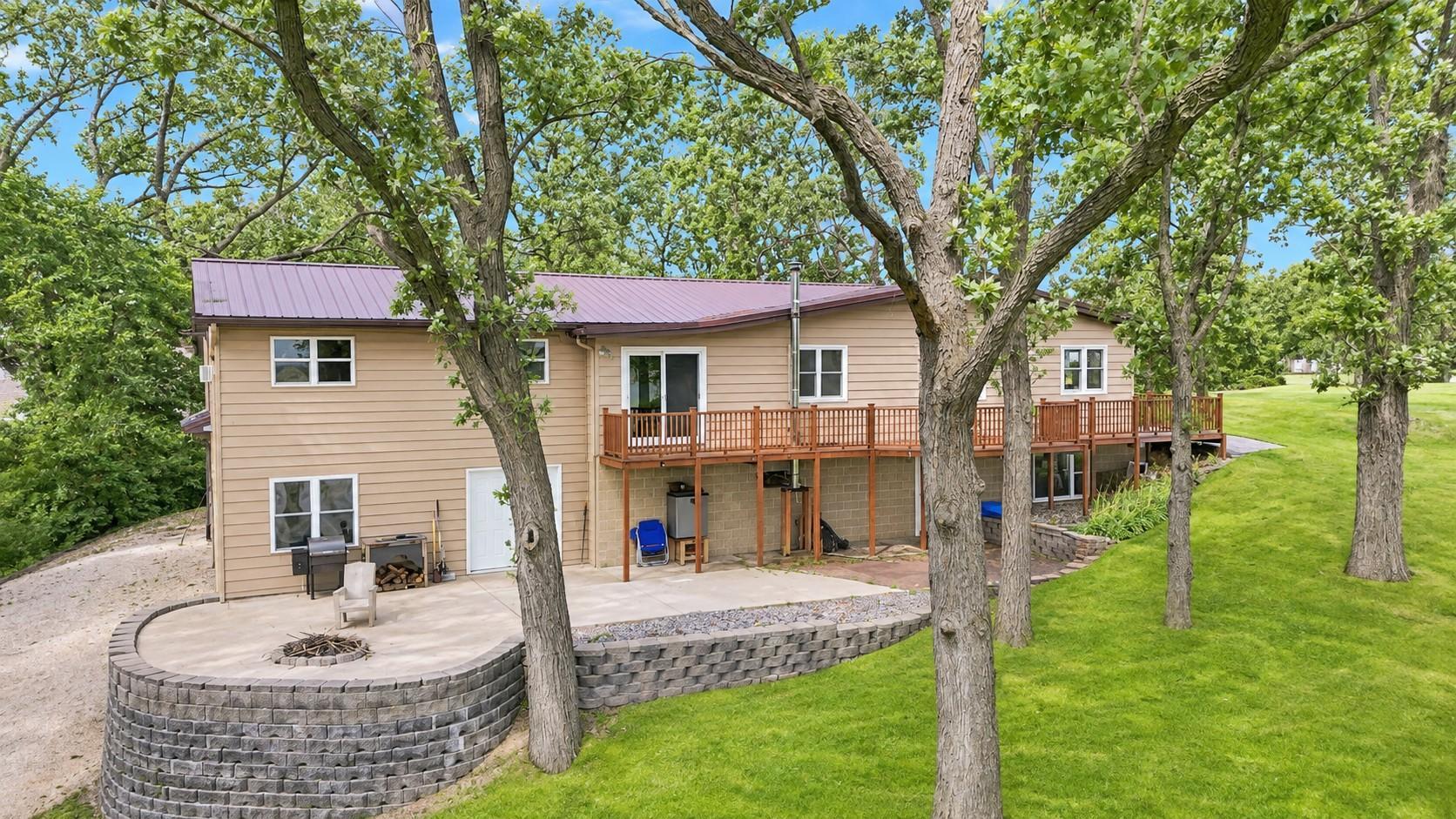 main property photo 23