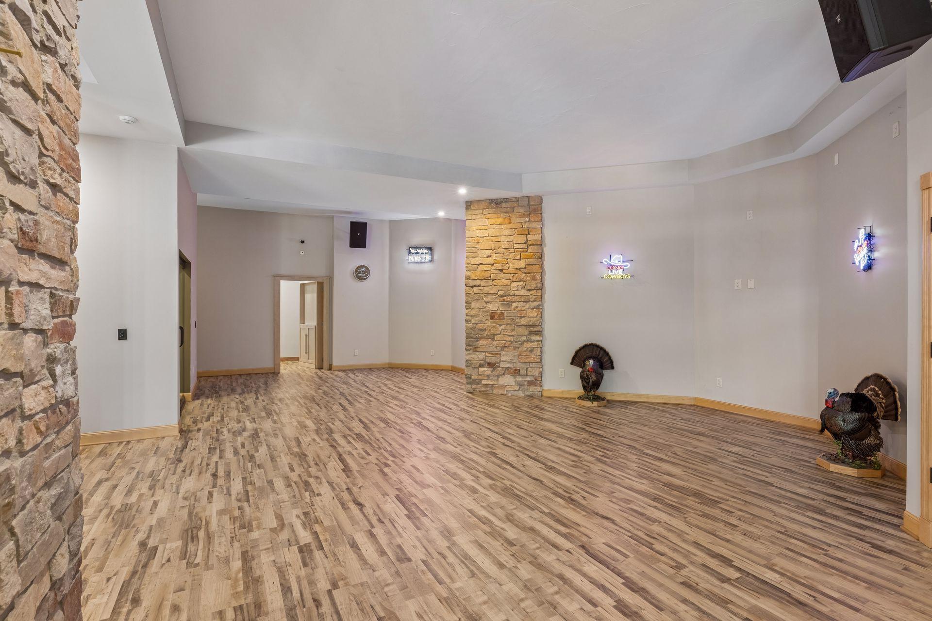 main property photo 108